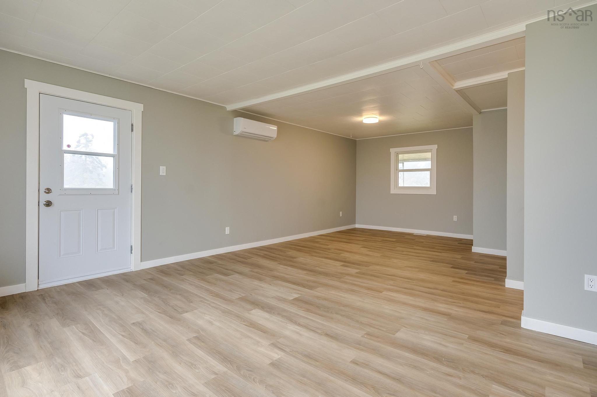 $330,000.00: 2510 West Ship Harbour Crossroads, Owls Head