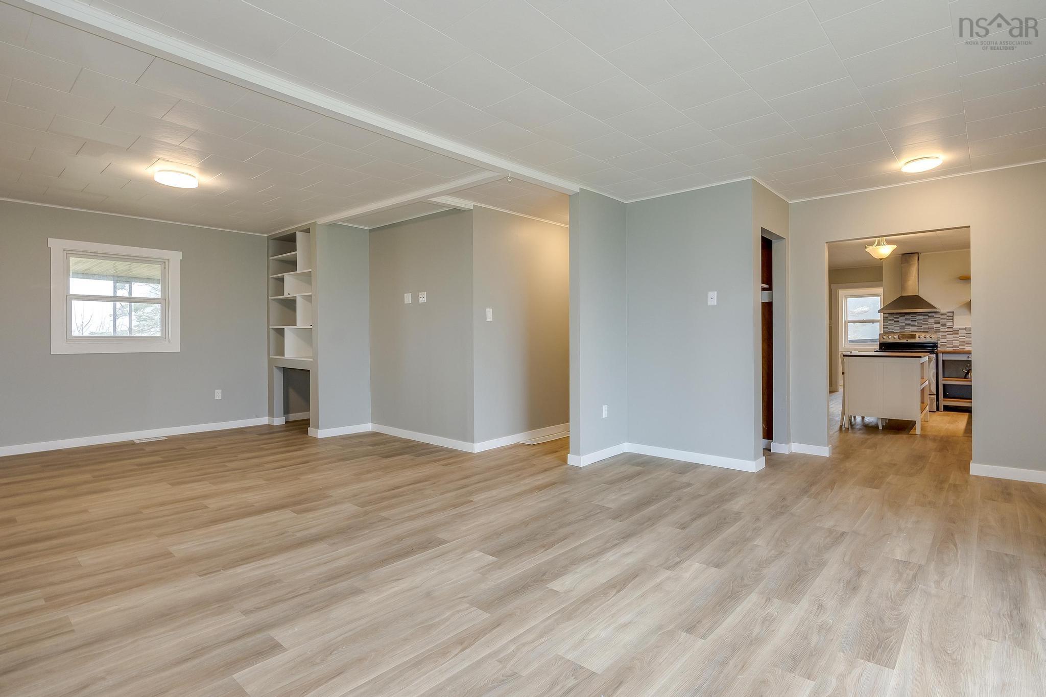 $330,000.00: 2510 West Ship Harbour Crossroads, Owls Head