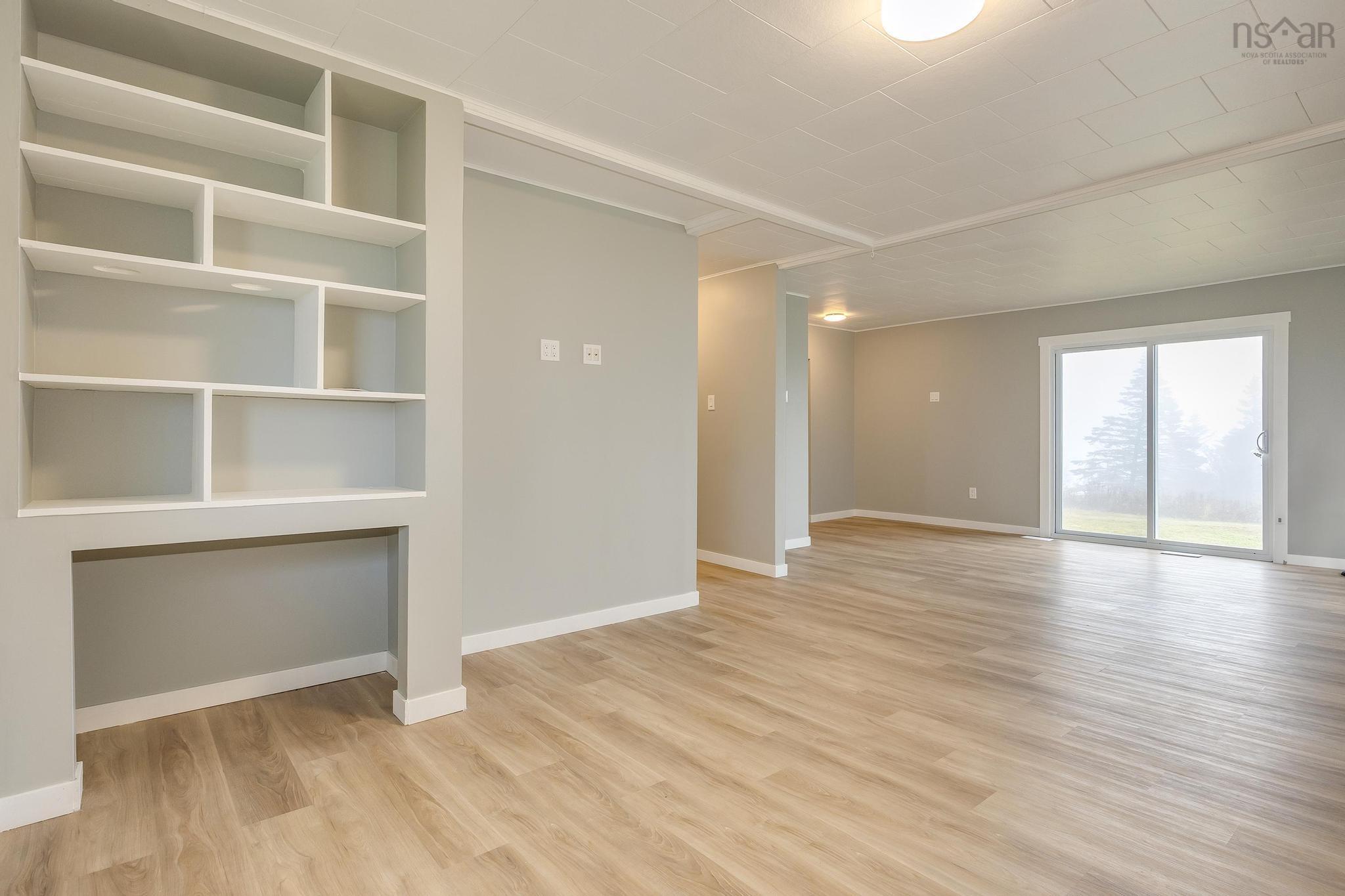 $330,000.00: 2510 West Ship Harbour Crossroads, Owls Head