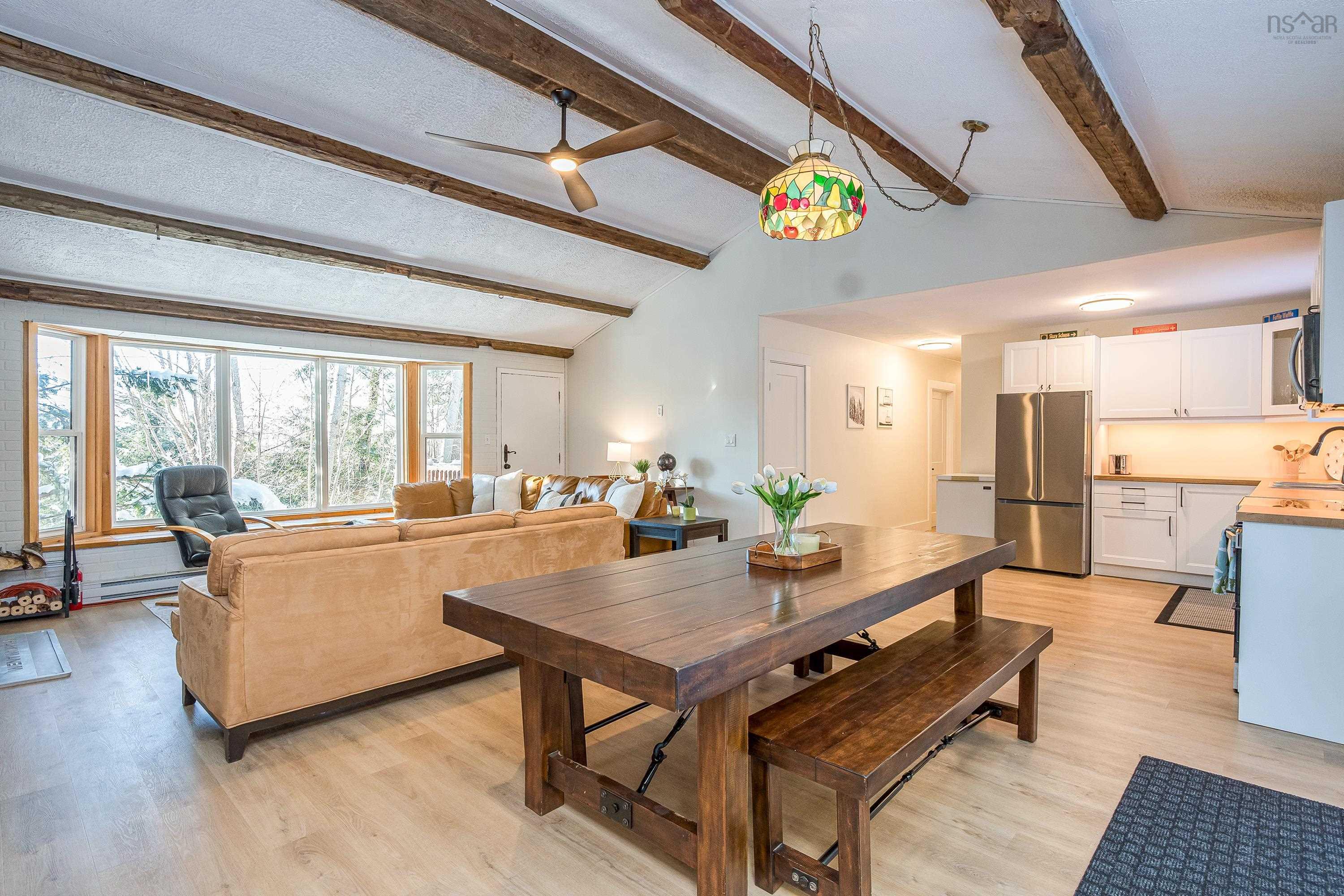 $489,900.00: 14371 Highway 4, Wentworth