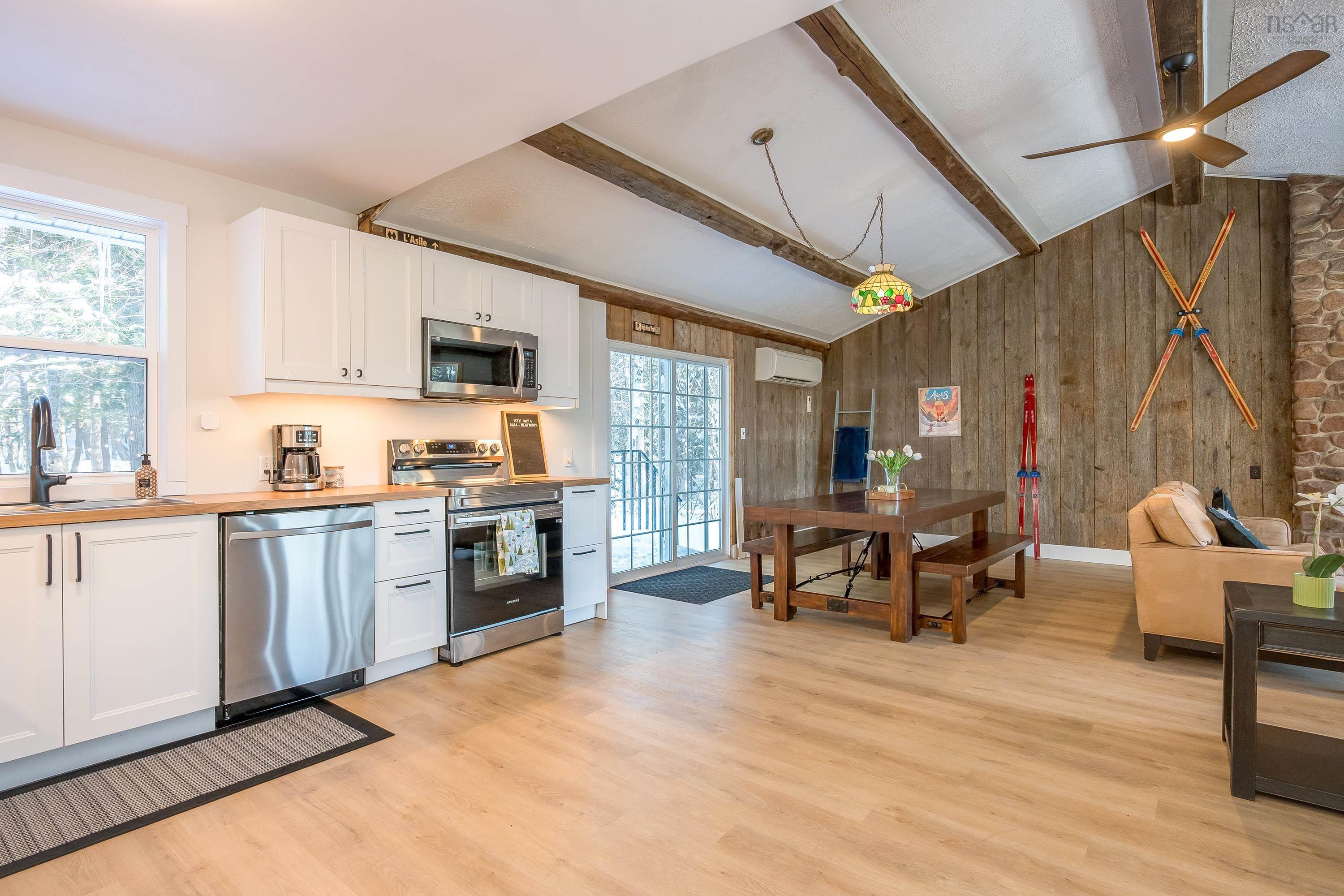 $489,900.00: 14371 Highway 4, Wentworth