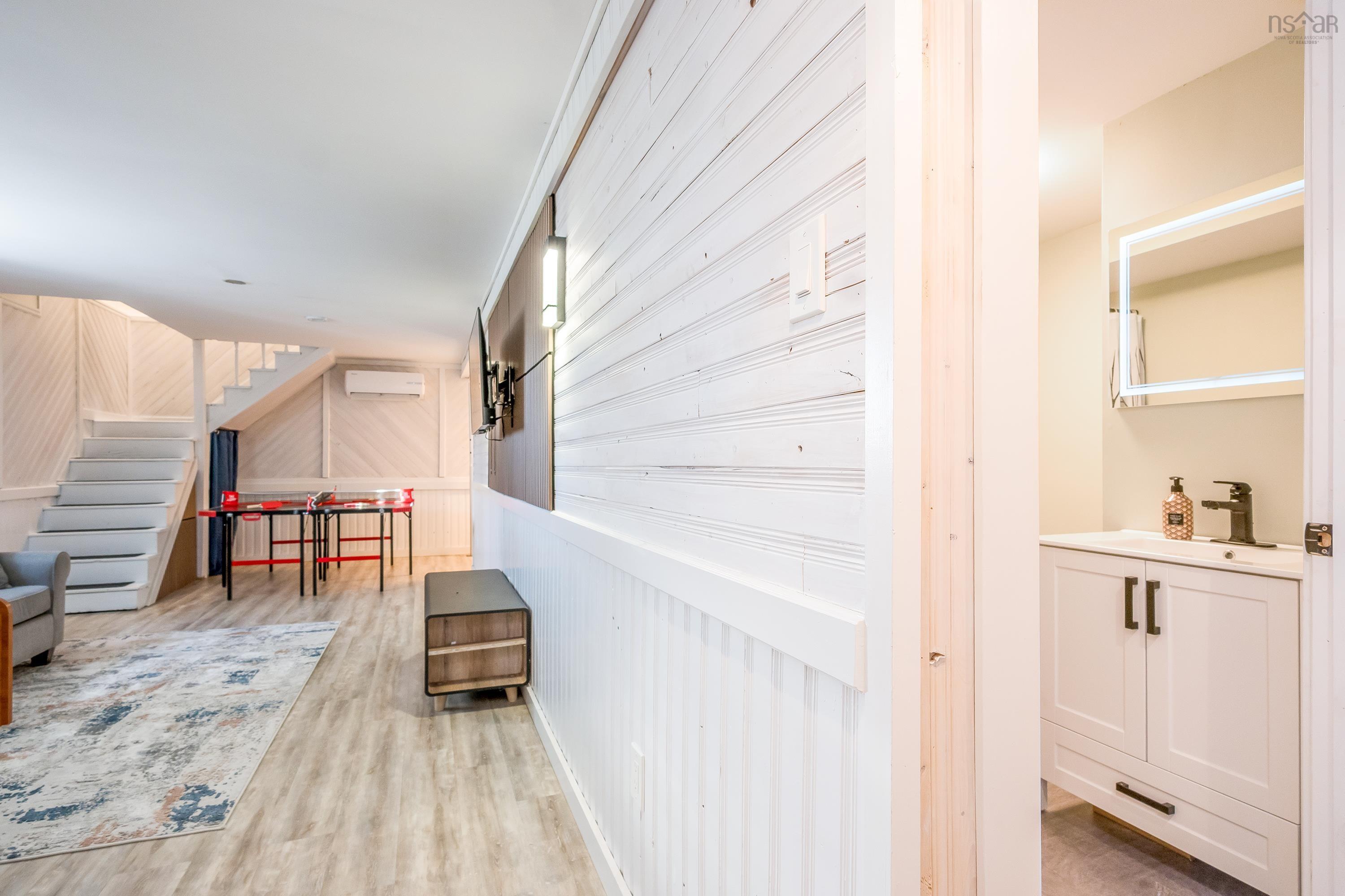 $489,900.00: 14371 Highway 4, Wentworth