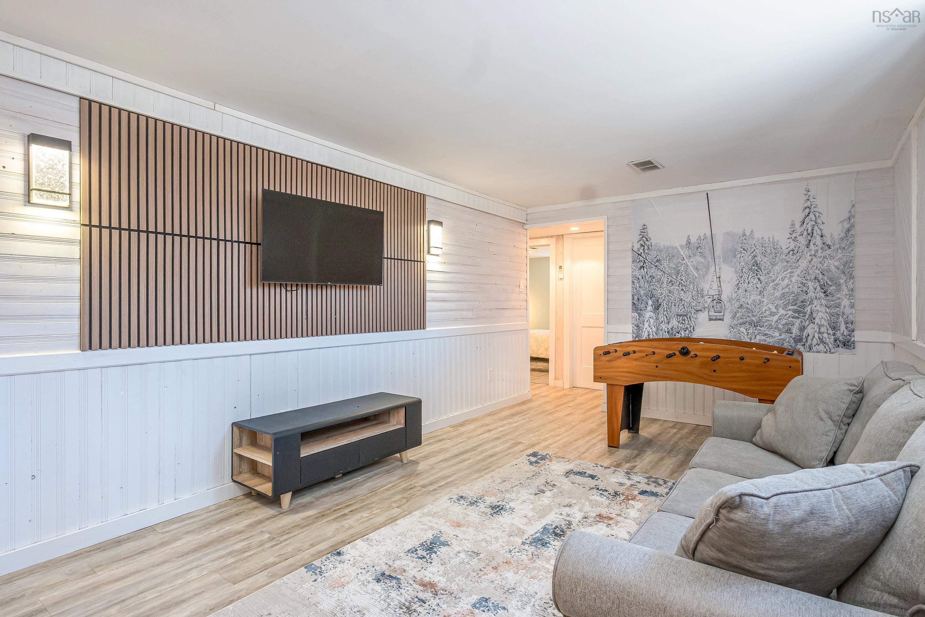 $489,900.00: 14371 Highway 4, Wentworth