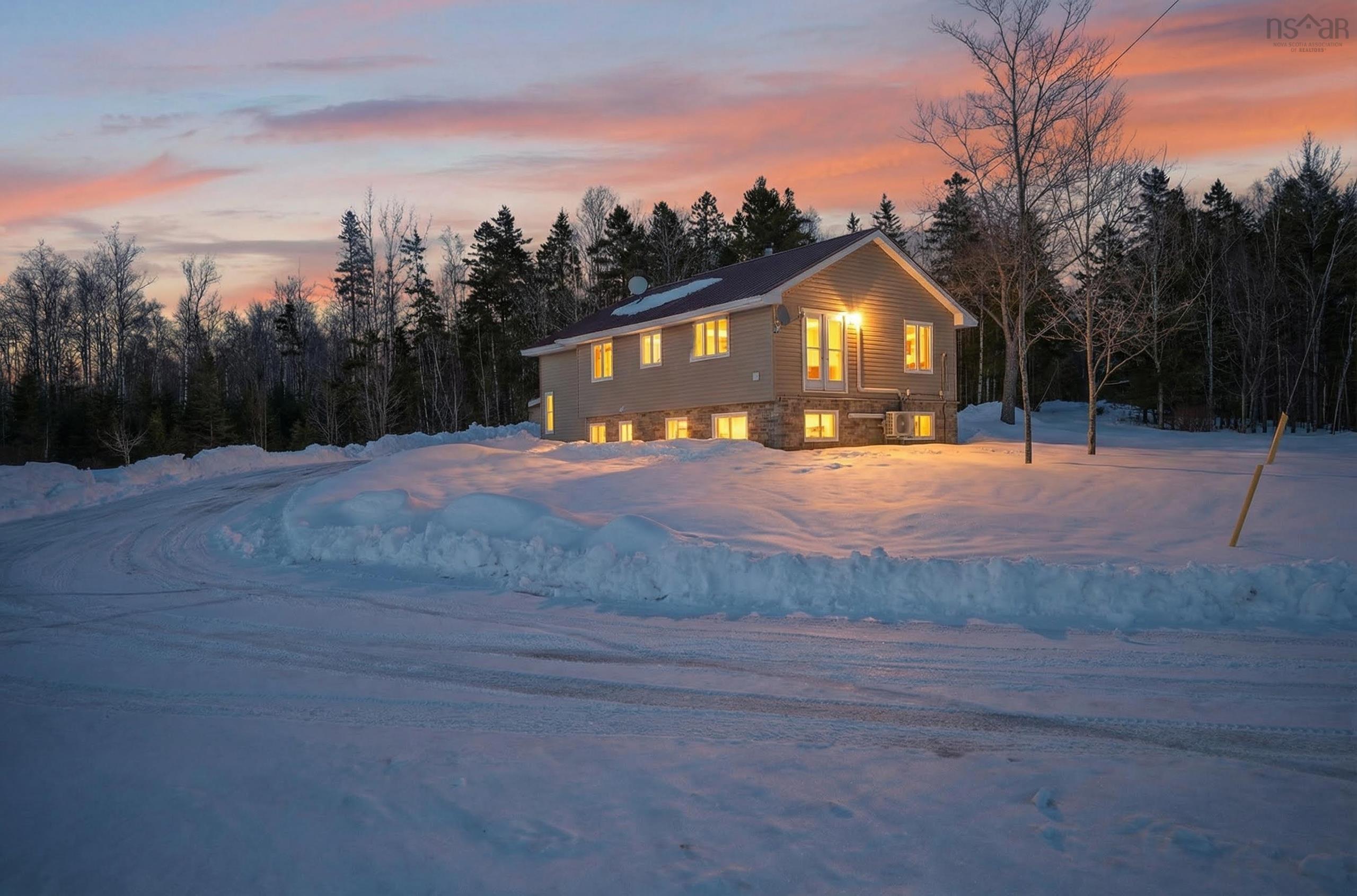 $824,900.00: 621 Wittenburg Road, Wittenburg