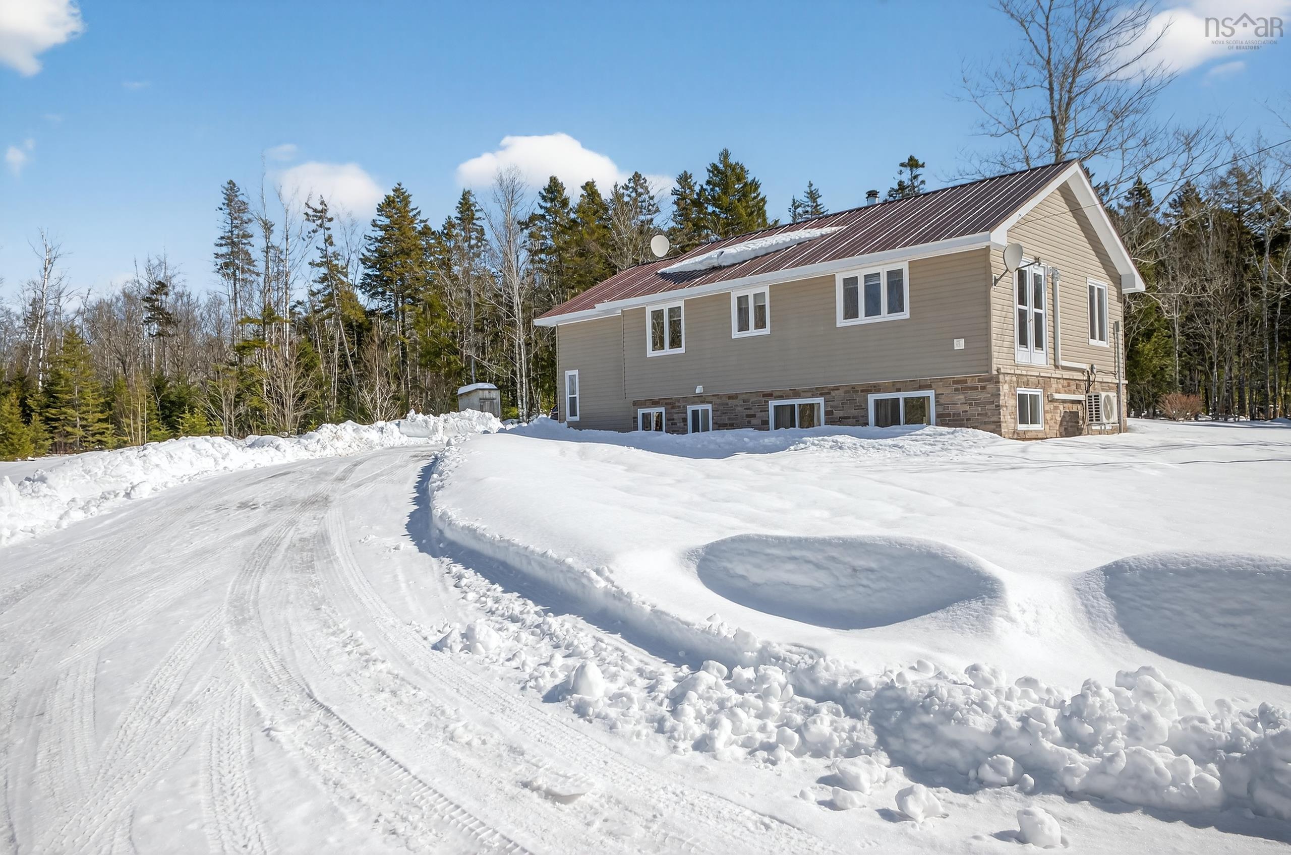 $824,900.00: 621 Wittenburg Road, Wittenburg