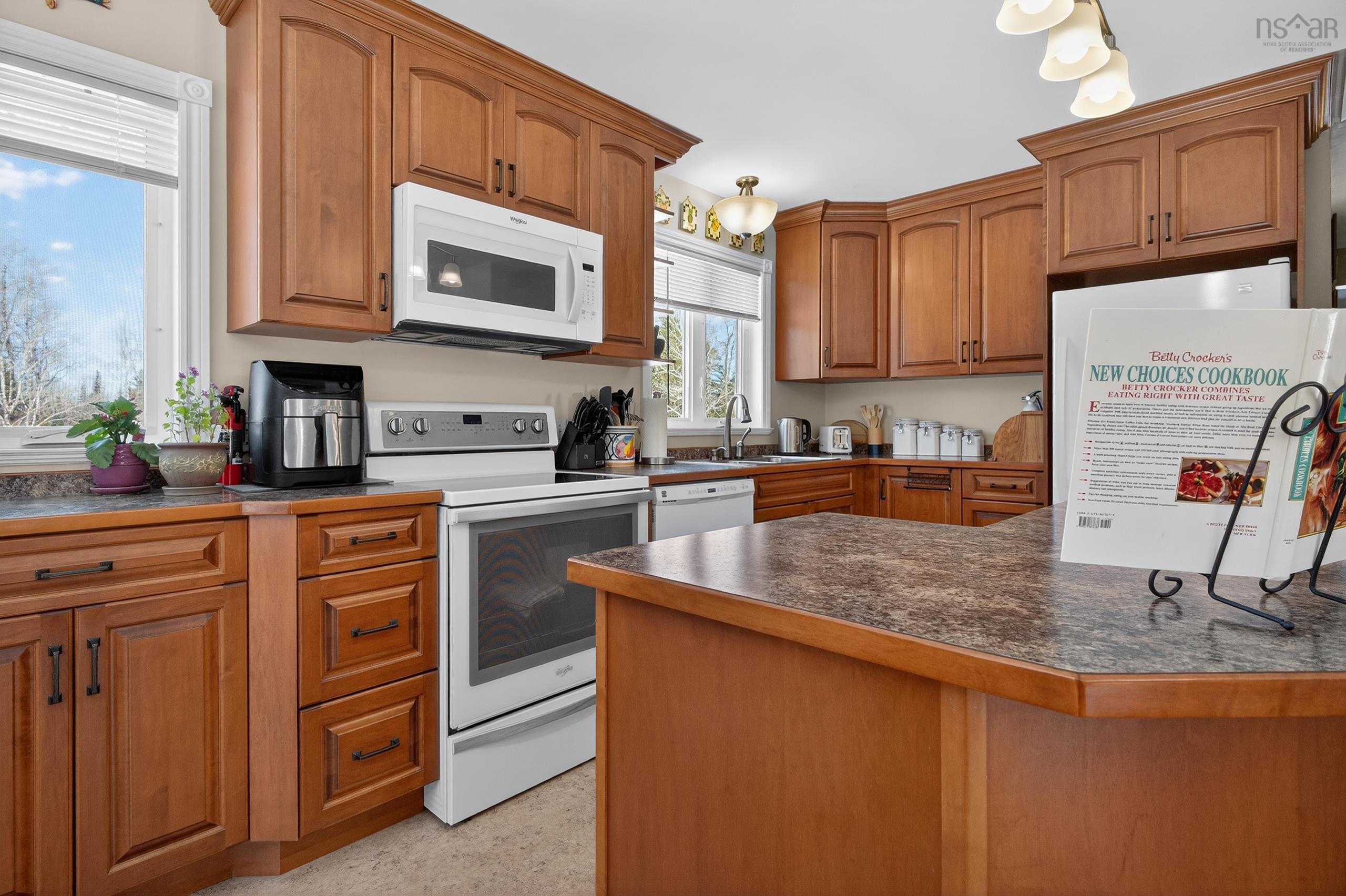 $824,900.00: 621 Wittenburg Road, Wittenburg