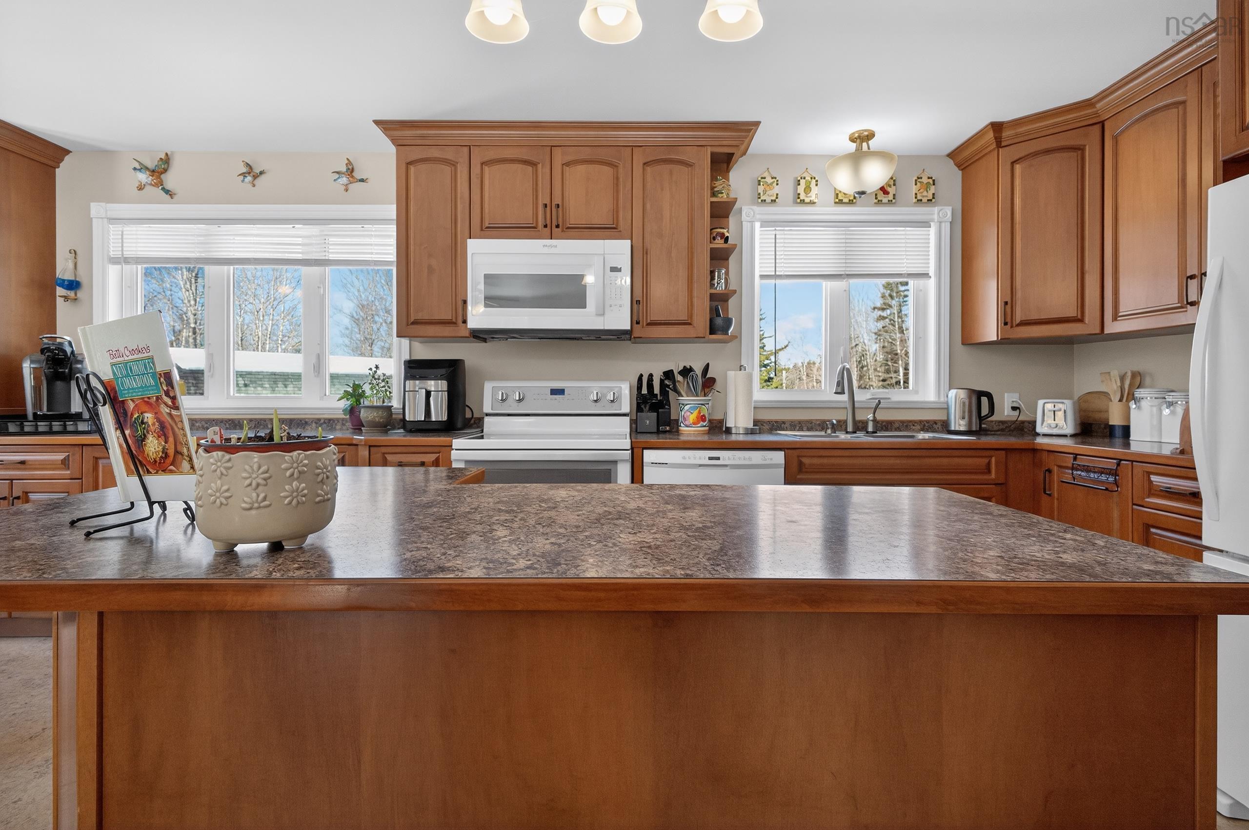 $824,900.00: 621 Wittenburg Road, Wittenburg