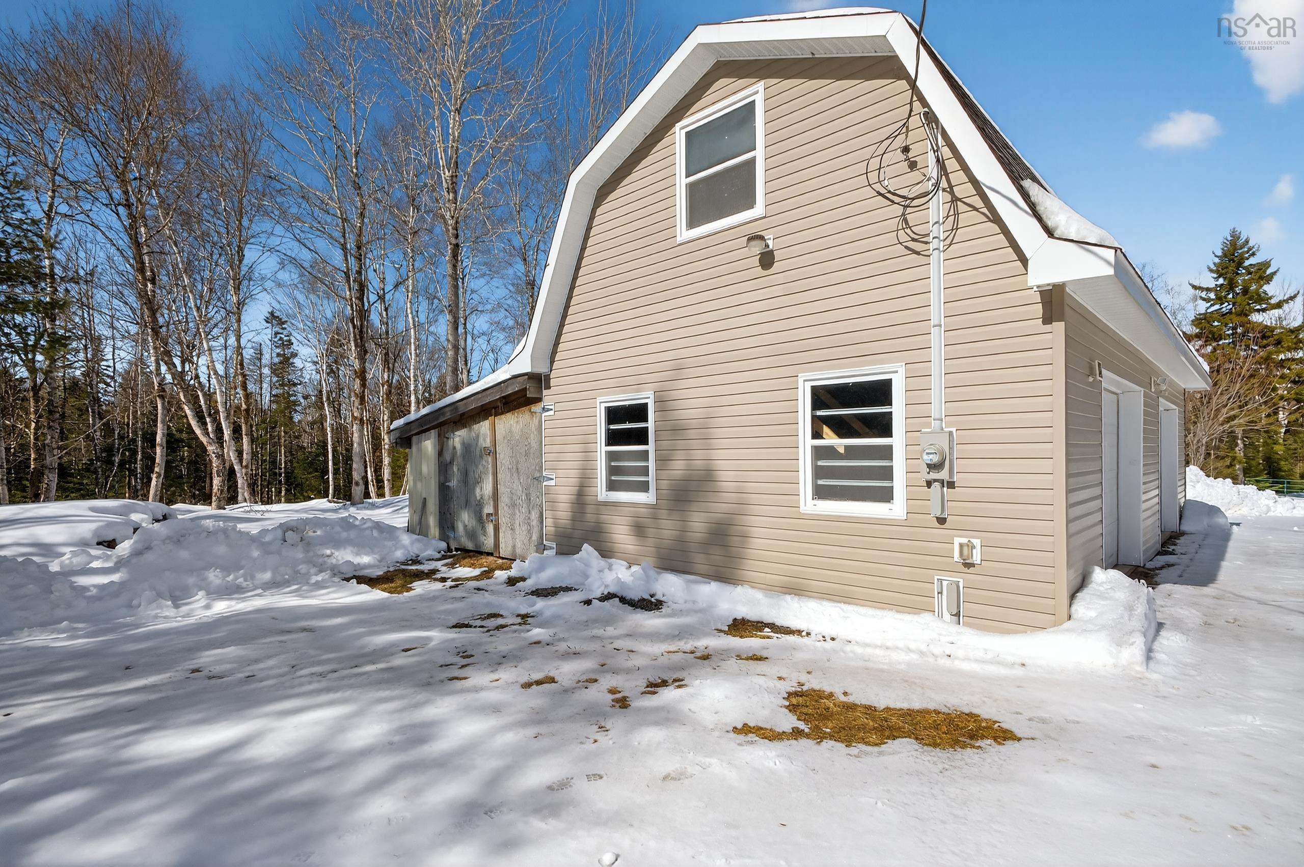 $824,900.00: 621 Wittenburg Road, Wittenburg