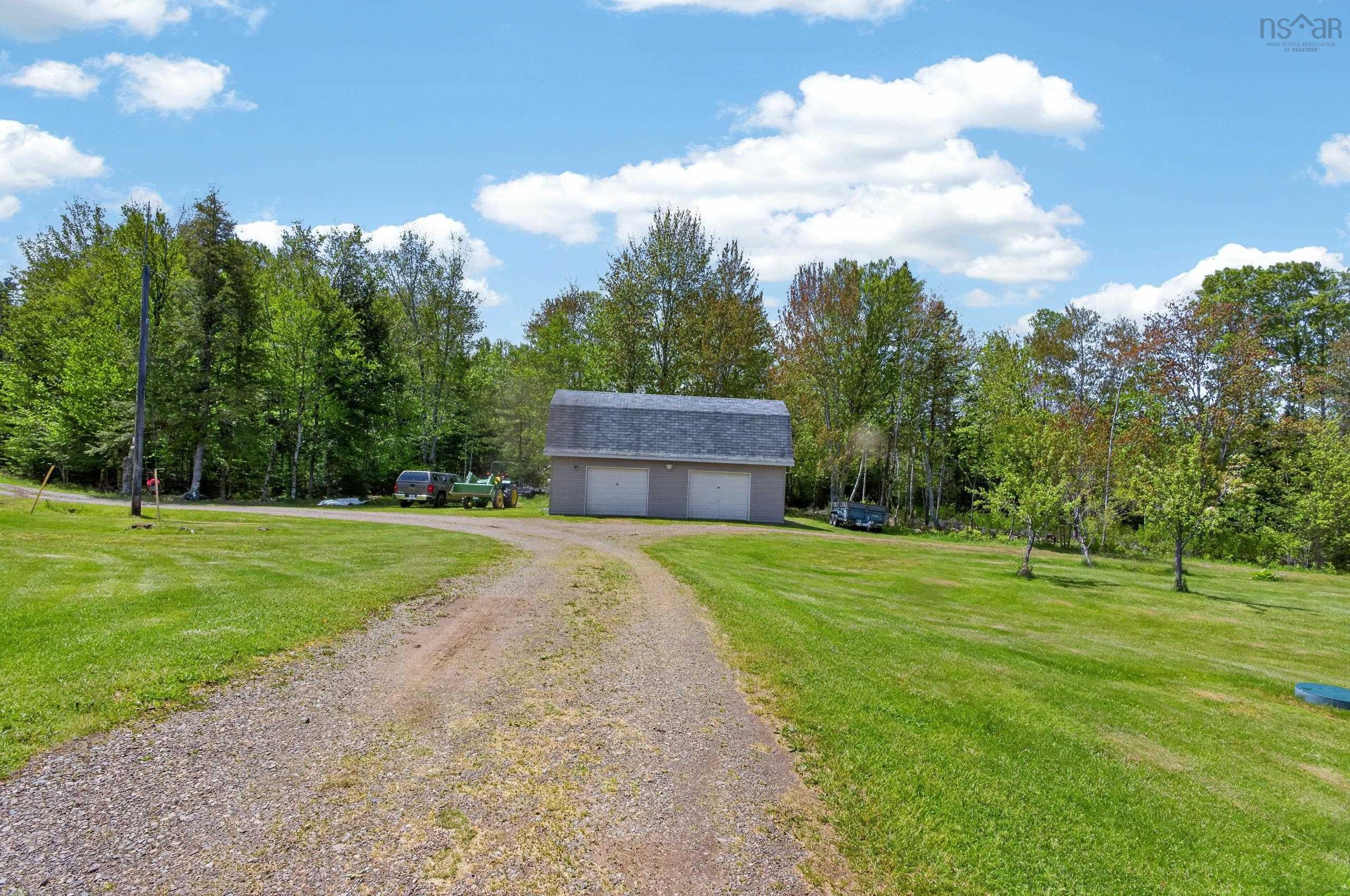 $795,000.00: 621 Wittenburg Road, Wittenburg
