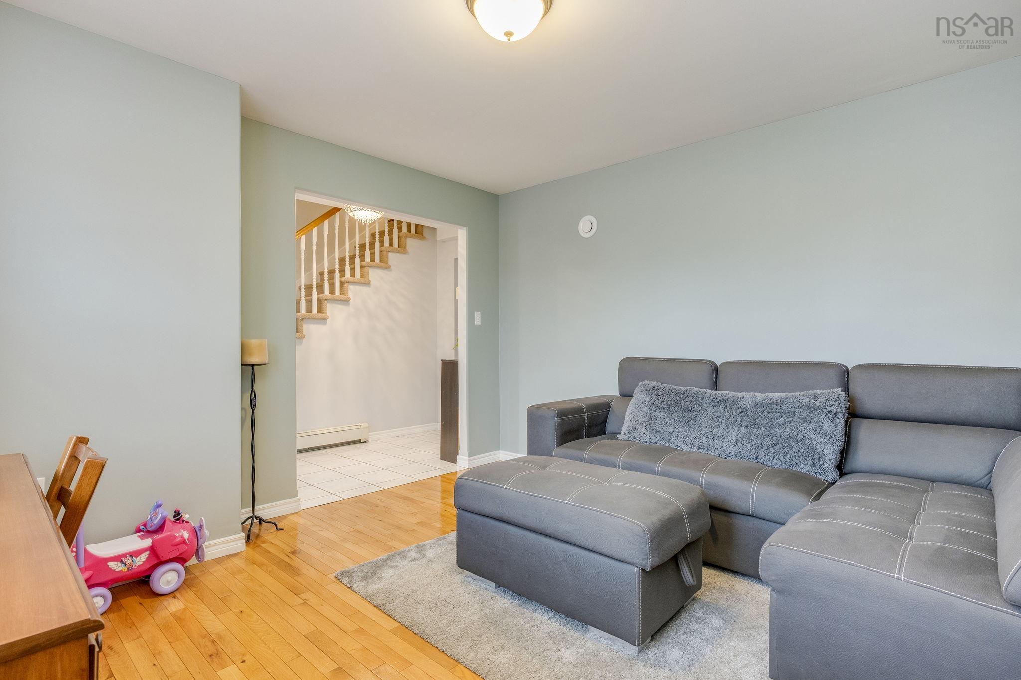 $509,000.00: 550 Heather Crescent, Kingston