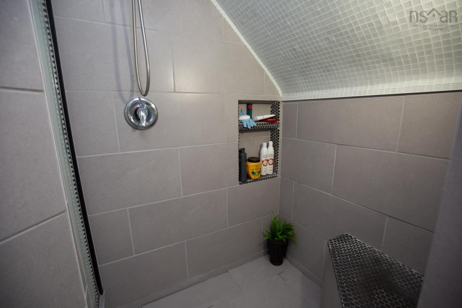 $392,000.00: 26 MUIR Street, Truro