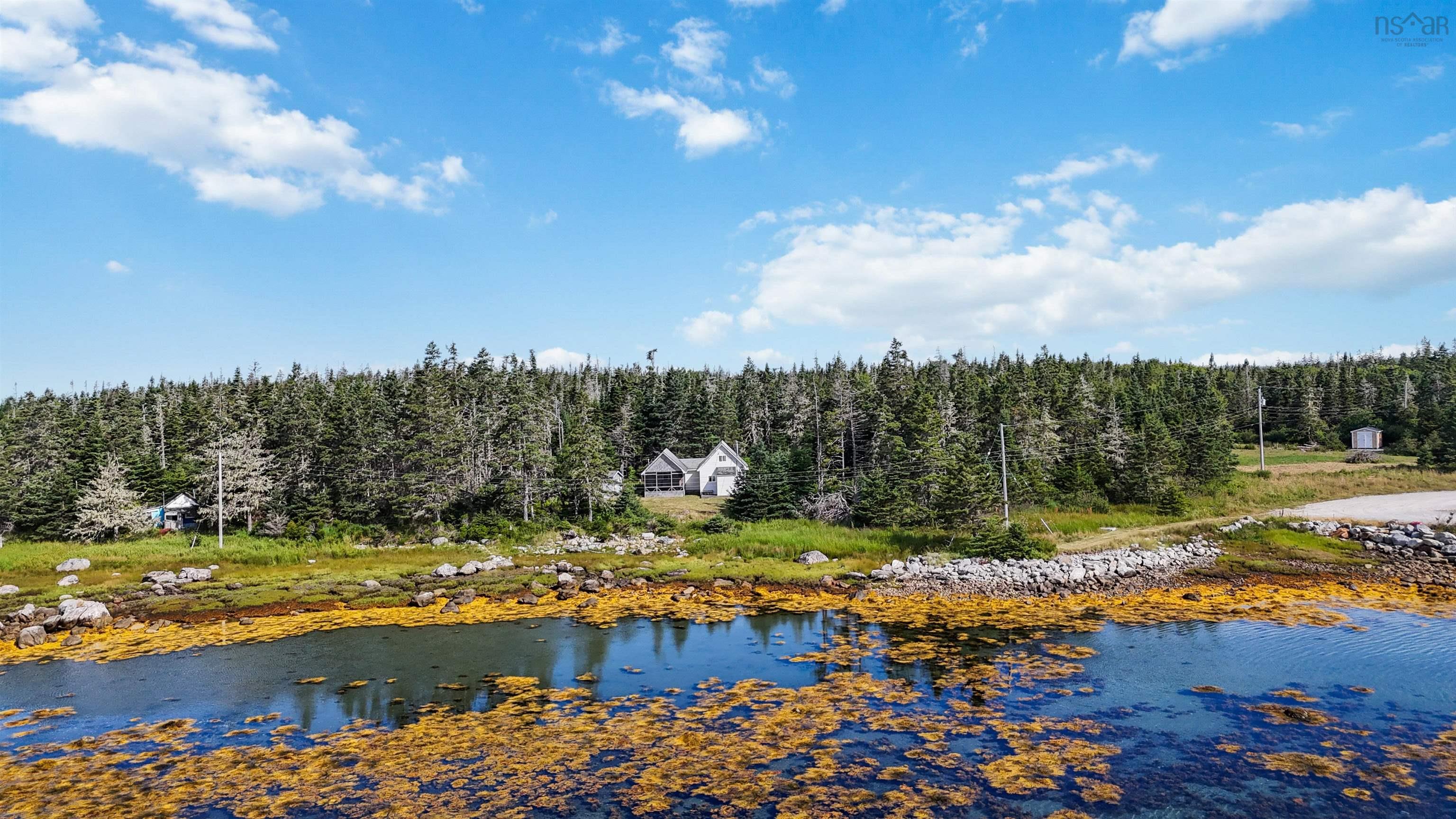 $374,900.00: 238 Jones Harbour Road, East Sable River