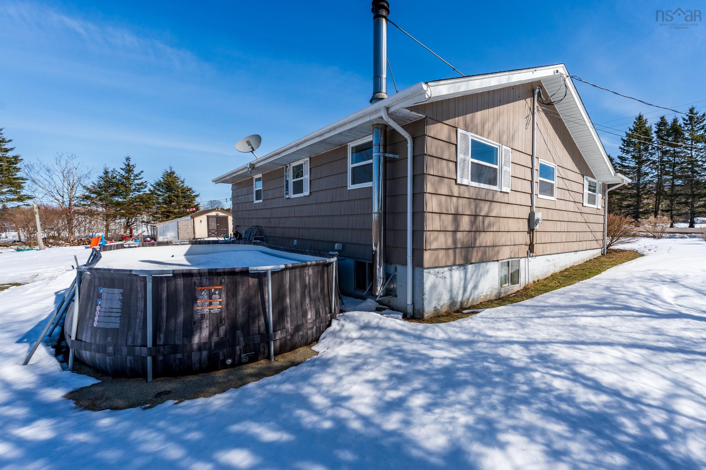 $299,000.00: 585 Highway 340, South Ohio