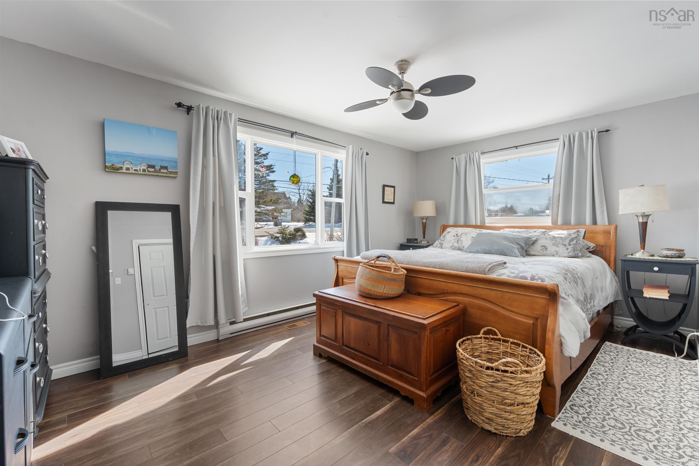 $299,000.00: 585 Highway 340, South Ohio