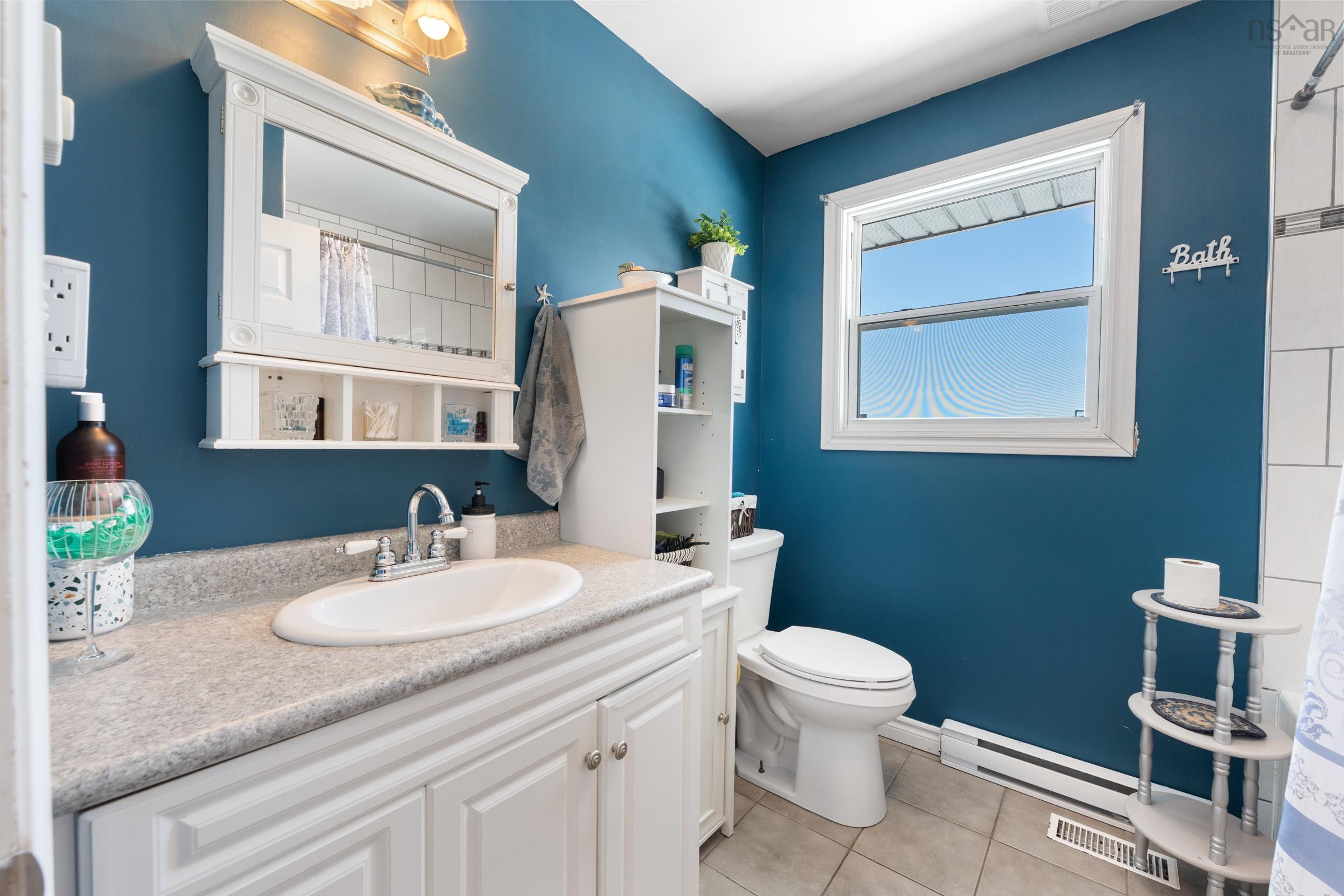 $299,000.00: 585 Highway 340, South Ohio