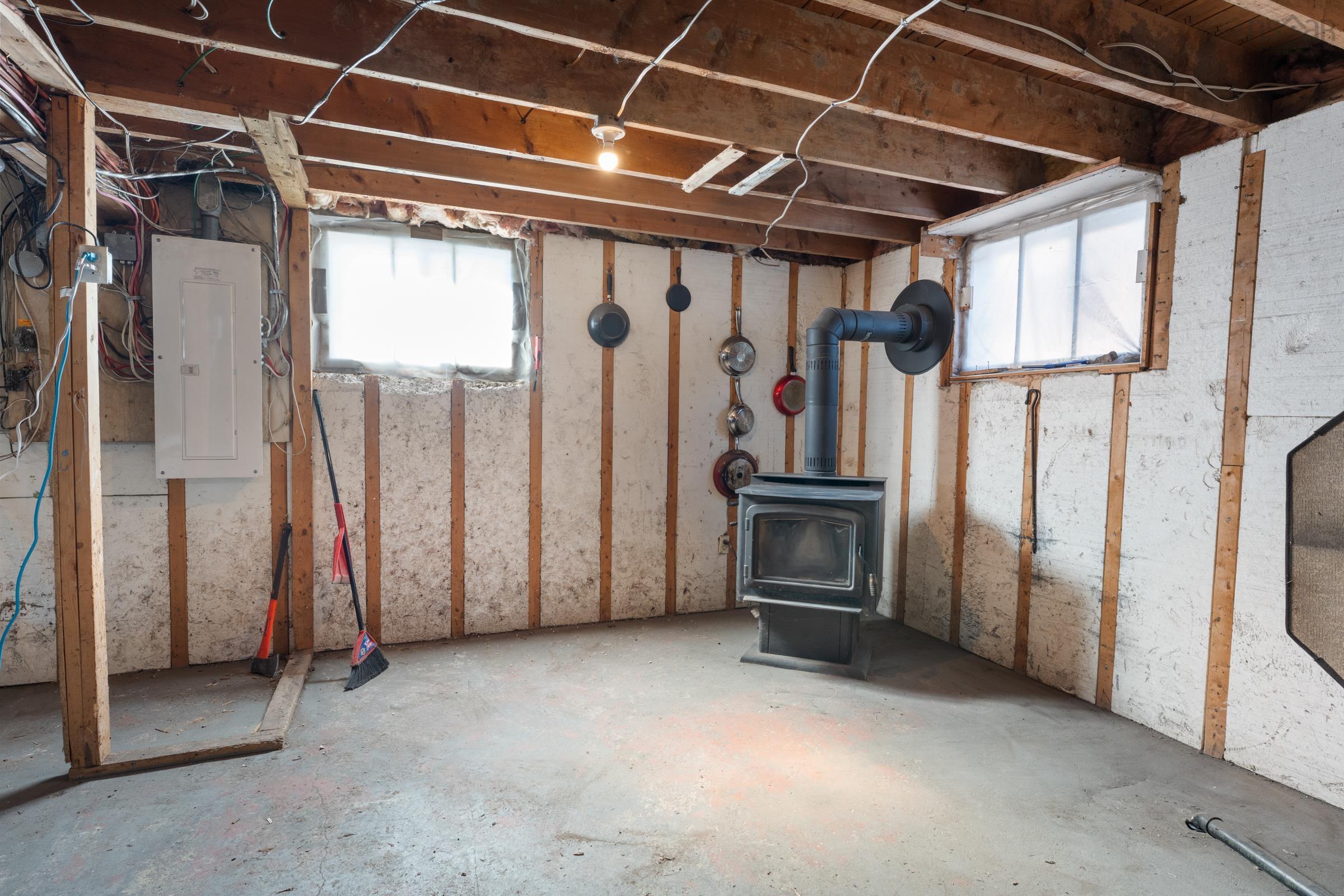 $299,000.00: 585 Highway 340, South Ohio