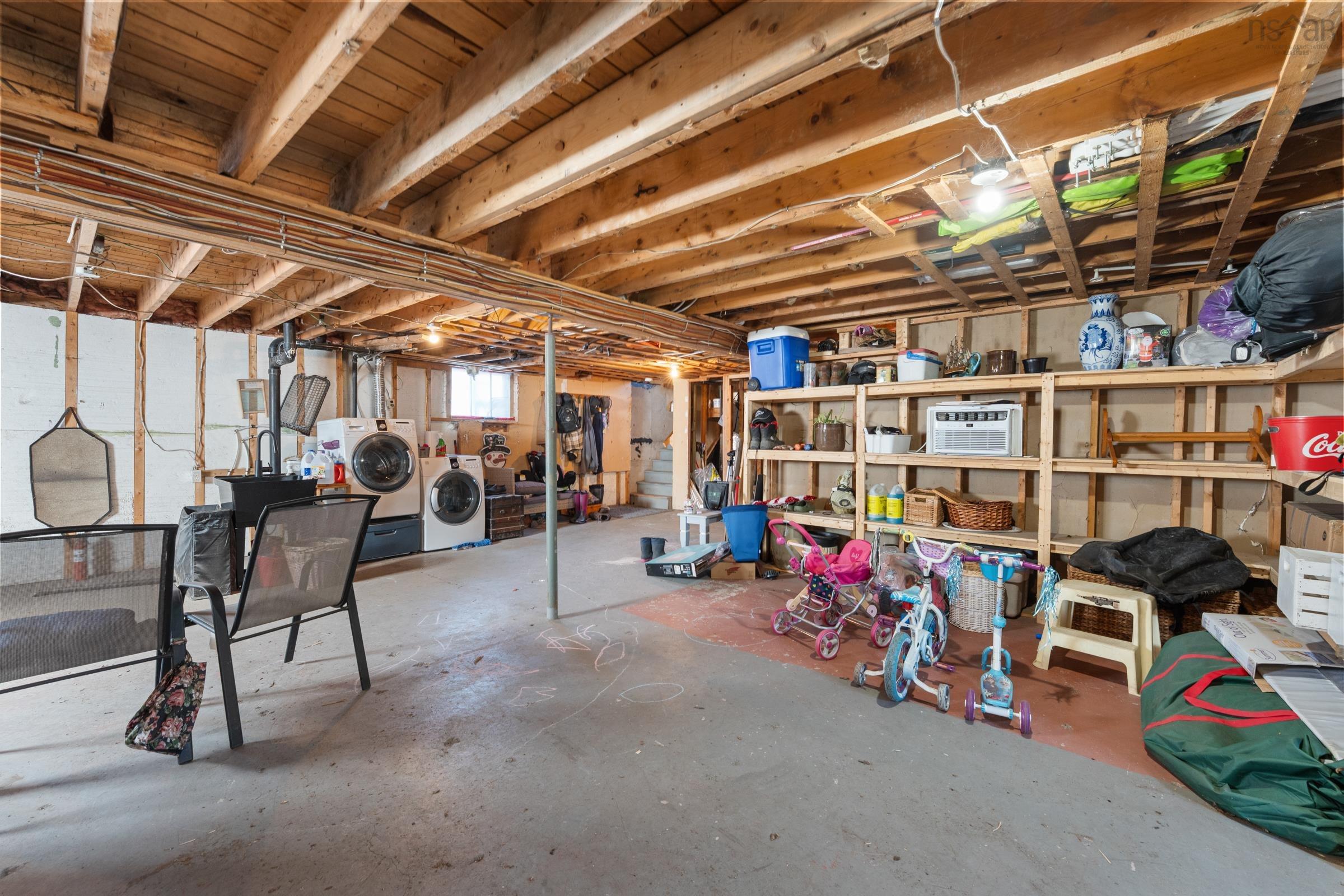 $299,000.00: 585 Highway 340, South Ohio