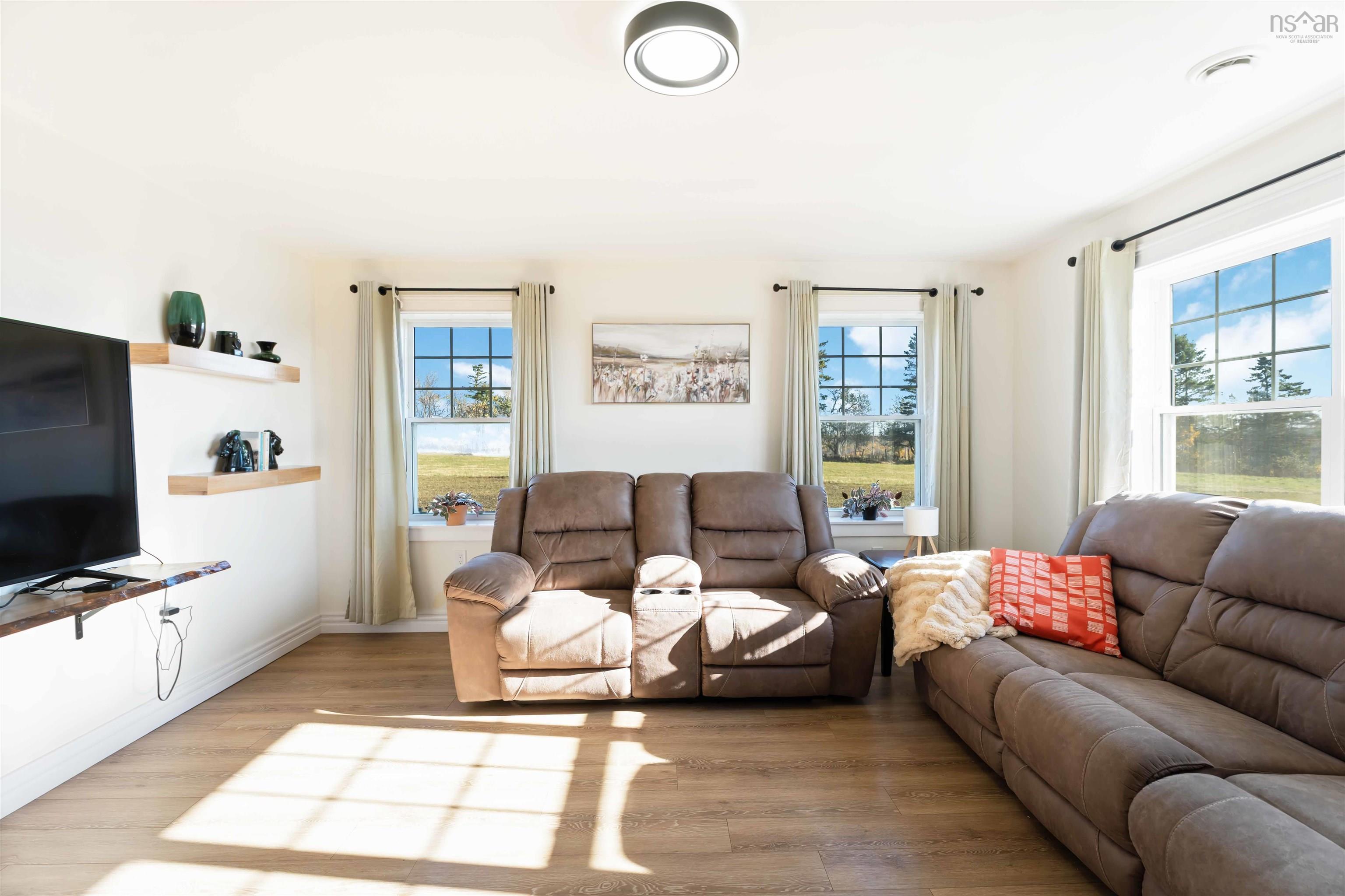 $699,900.00: 2313 Davidson Street, Forest Hill