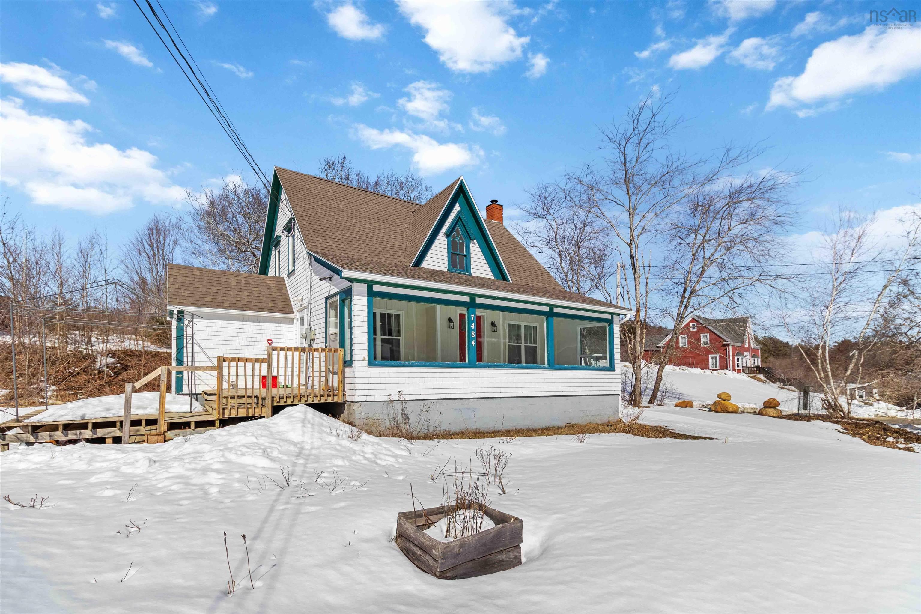 $479,900.00: 7484 Highway 3, Martins River