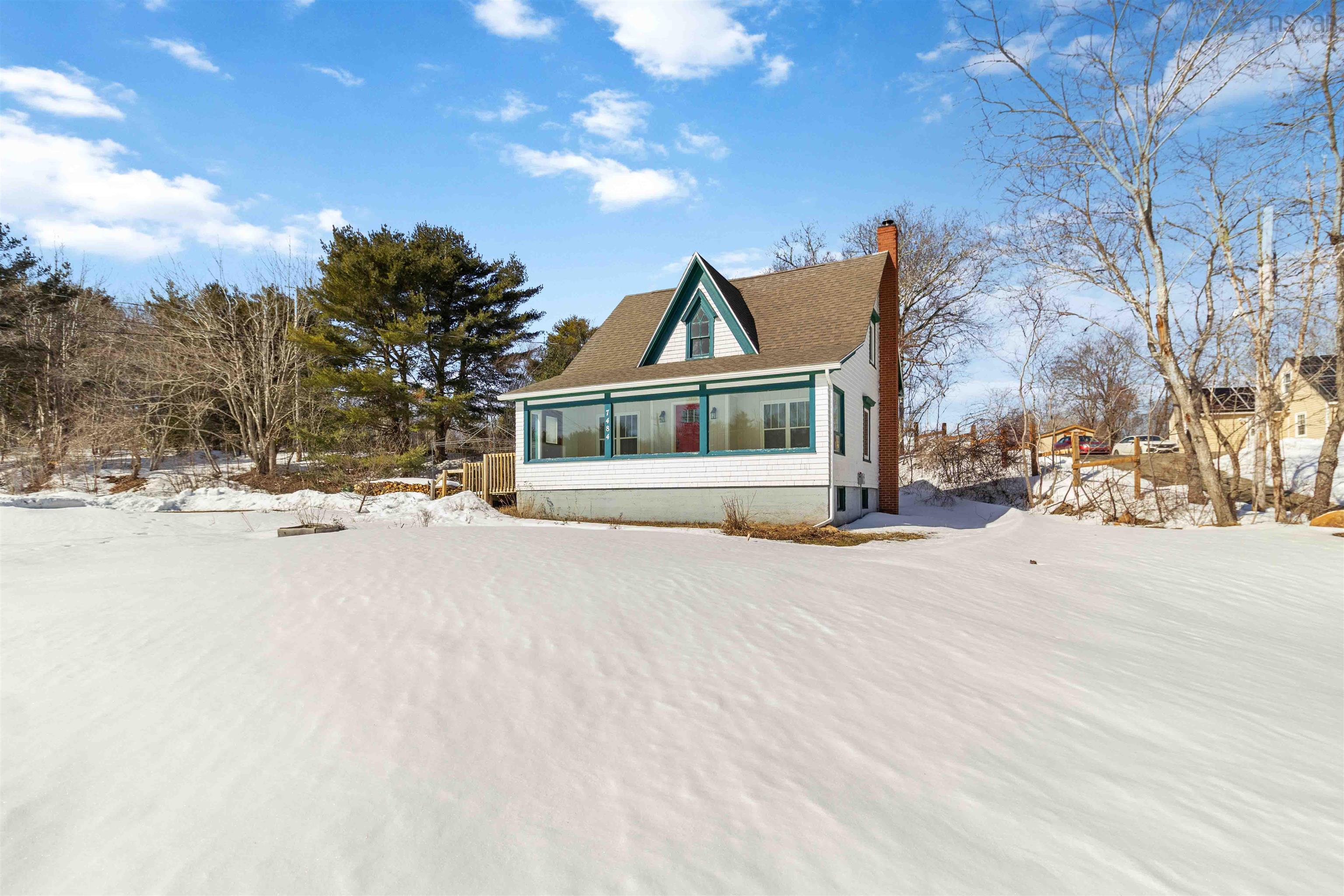 $479,900.00: 7484 Highway 3, Martins River