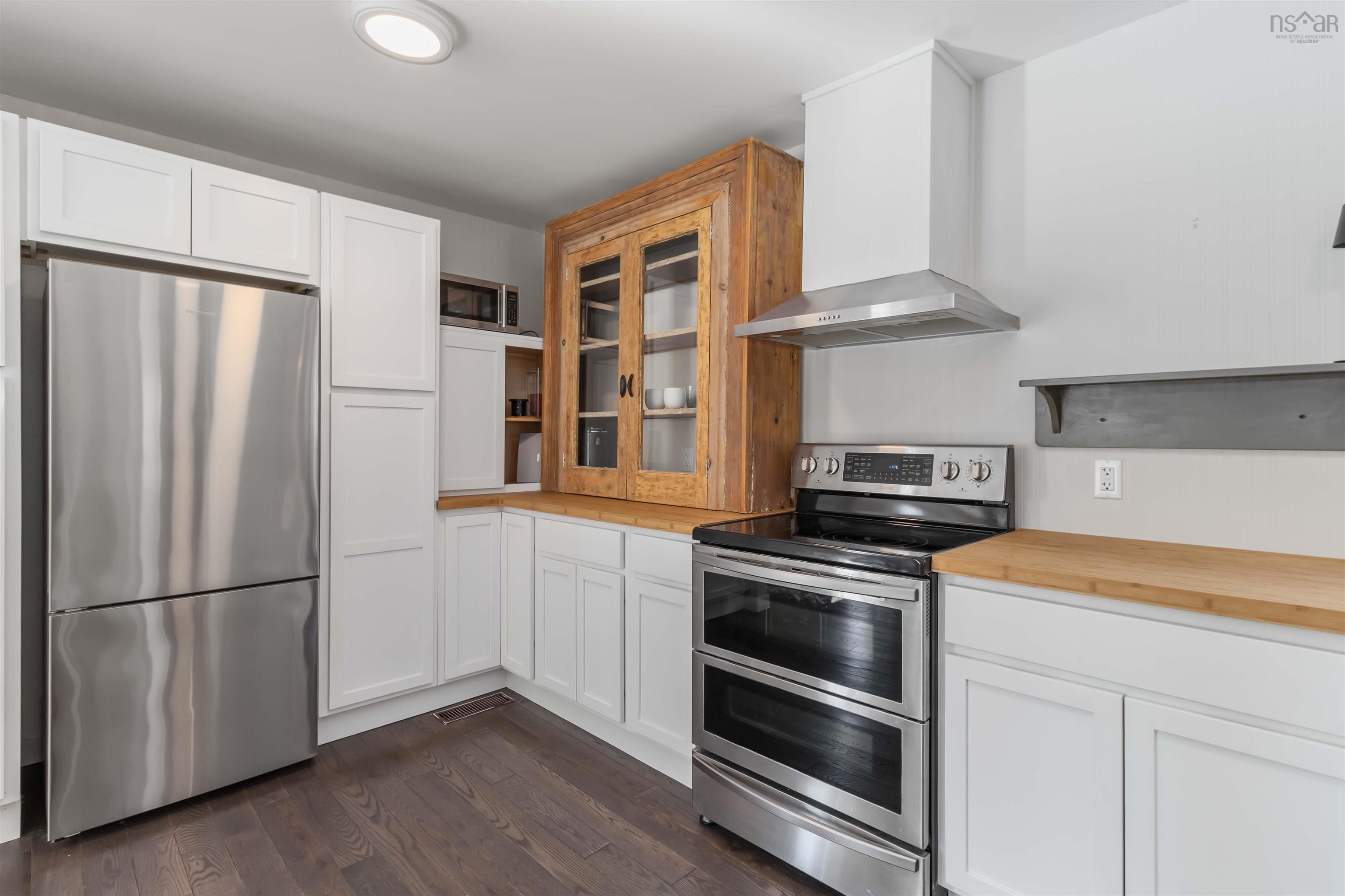 $479,900.00: 7484 Highway 3, Martins River