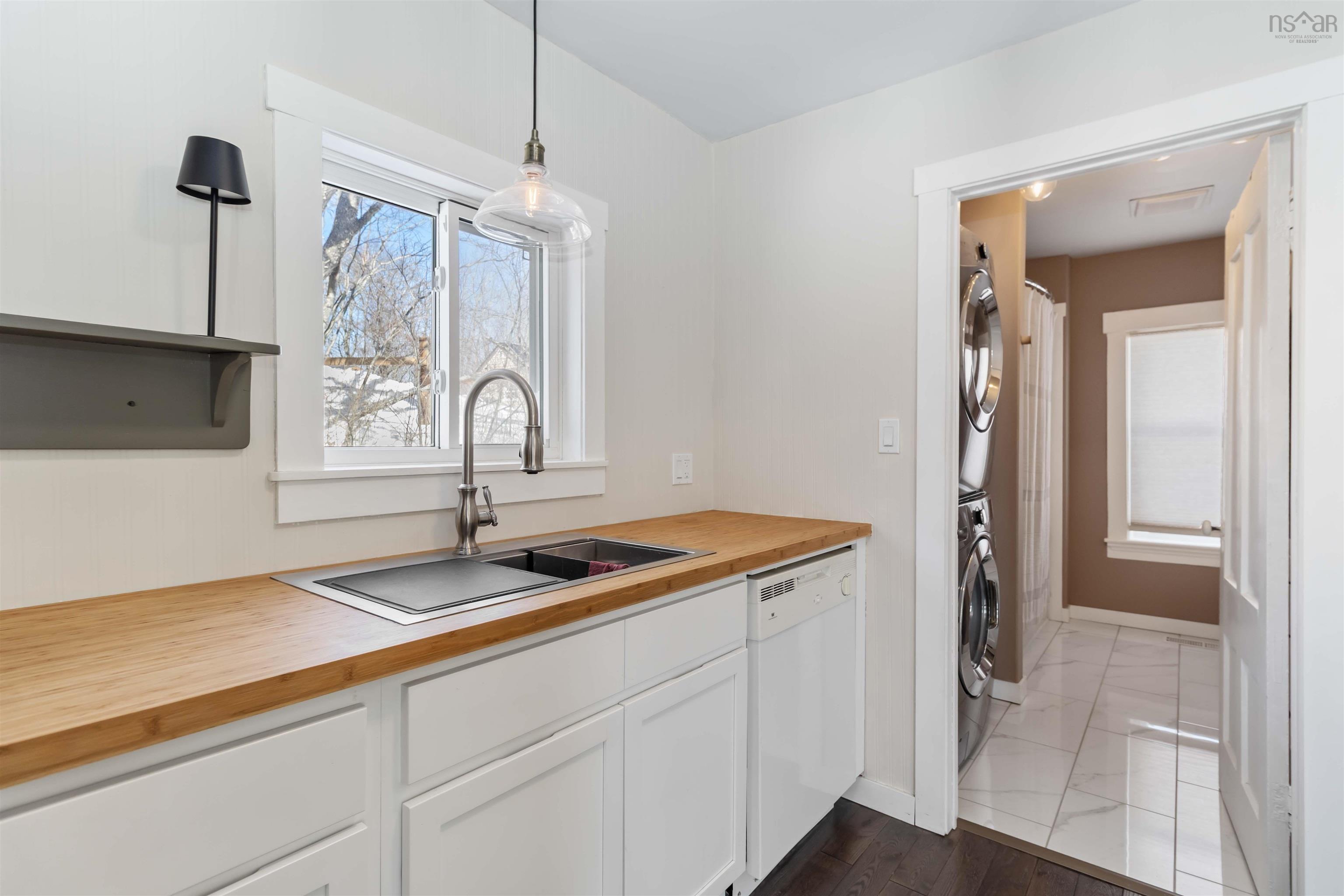 $479,900.00: 7484 Highway 3, Martins River