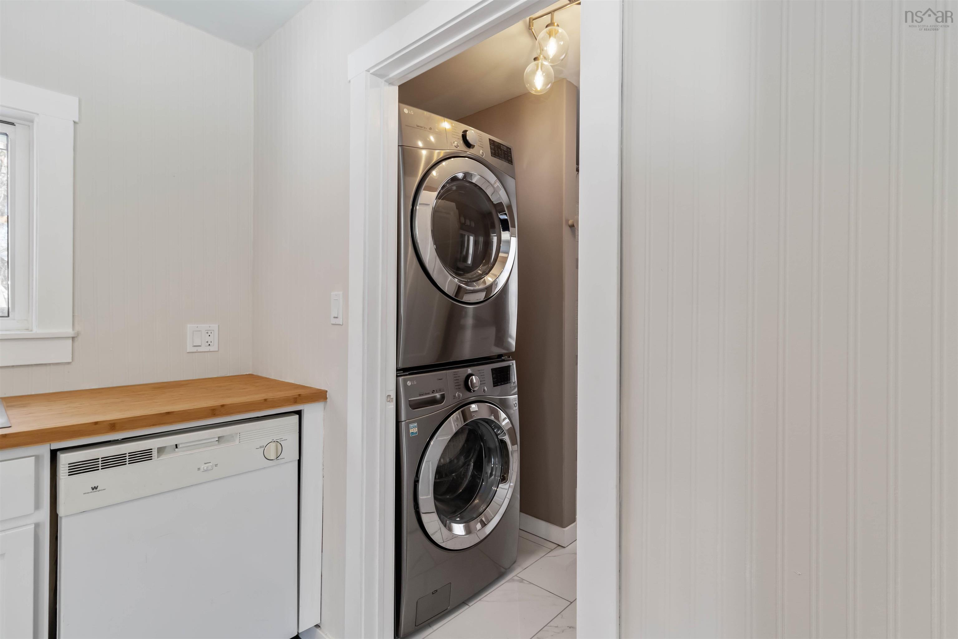 $479,900.00: 7484 Highway 3, Martins River