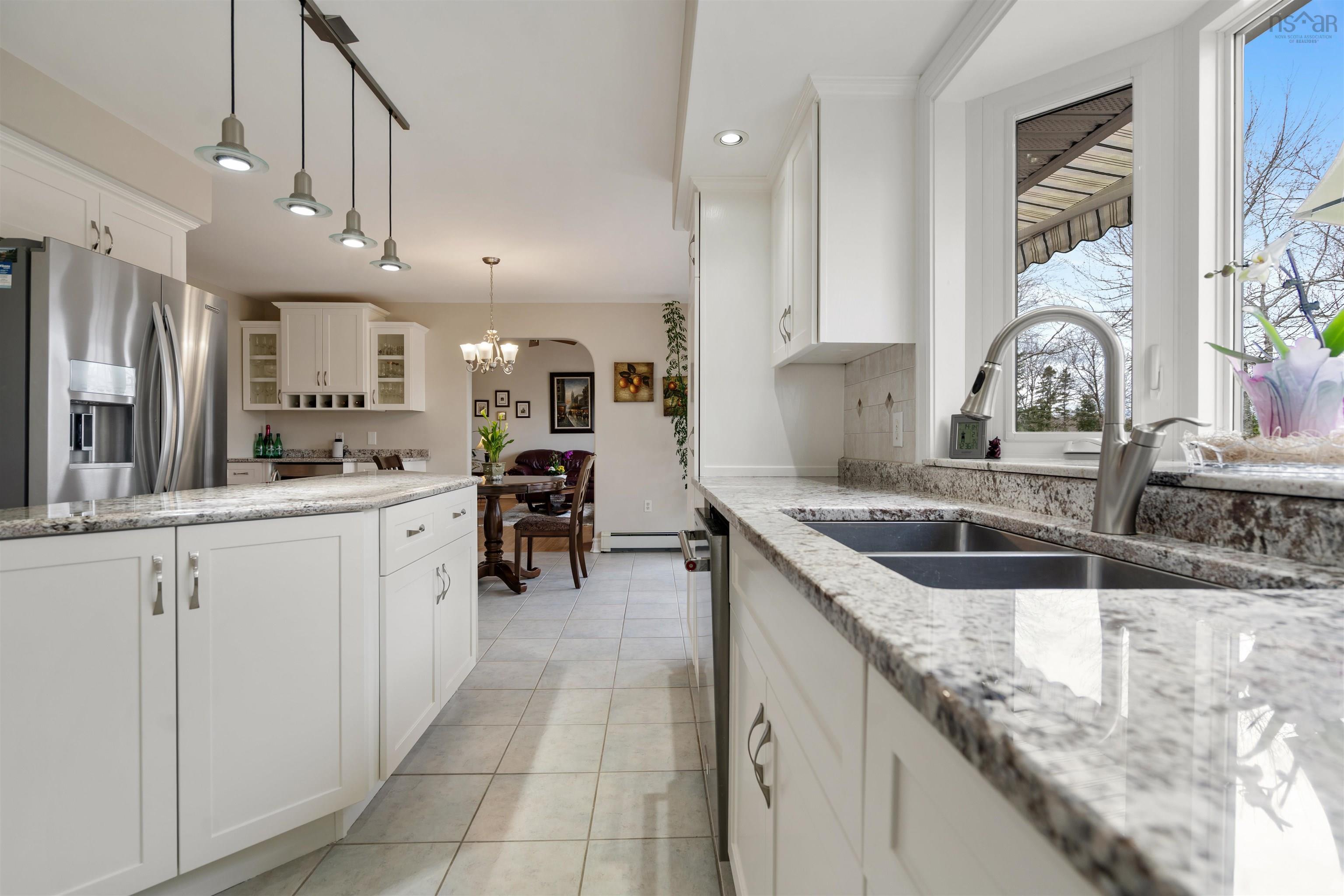 $1,399,000.00: 182 Thompson Run, Hammonds Plains