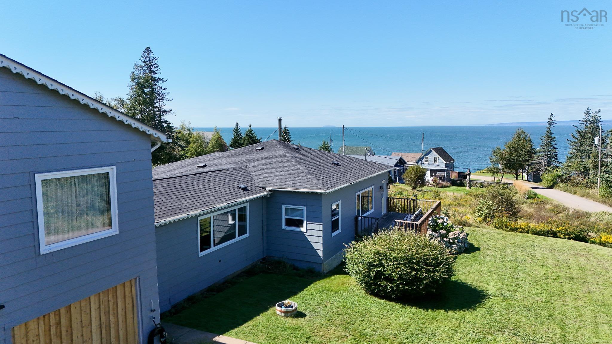 $445,000.00: 60 Cove Road, Halls Harbour