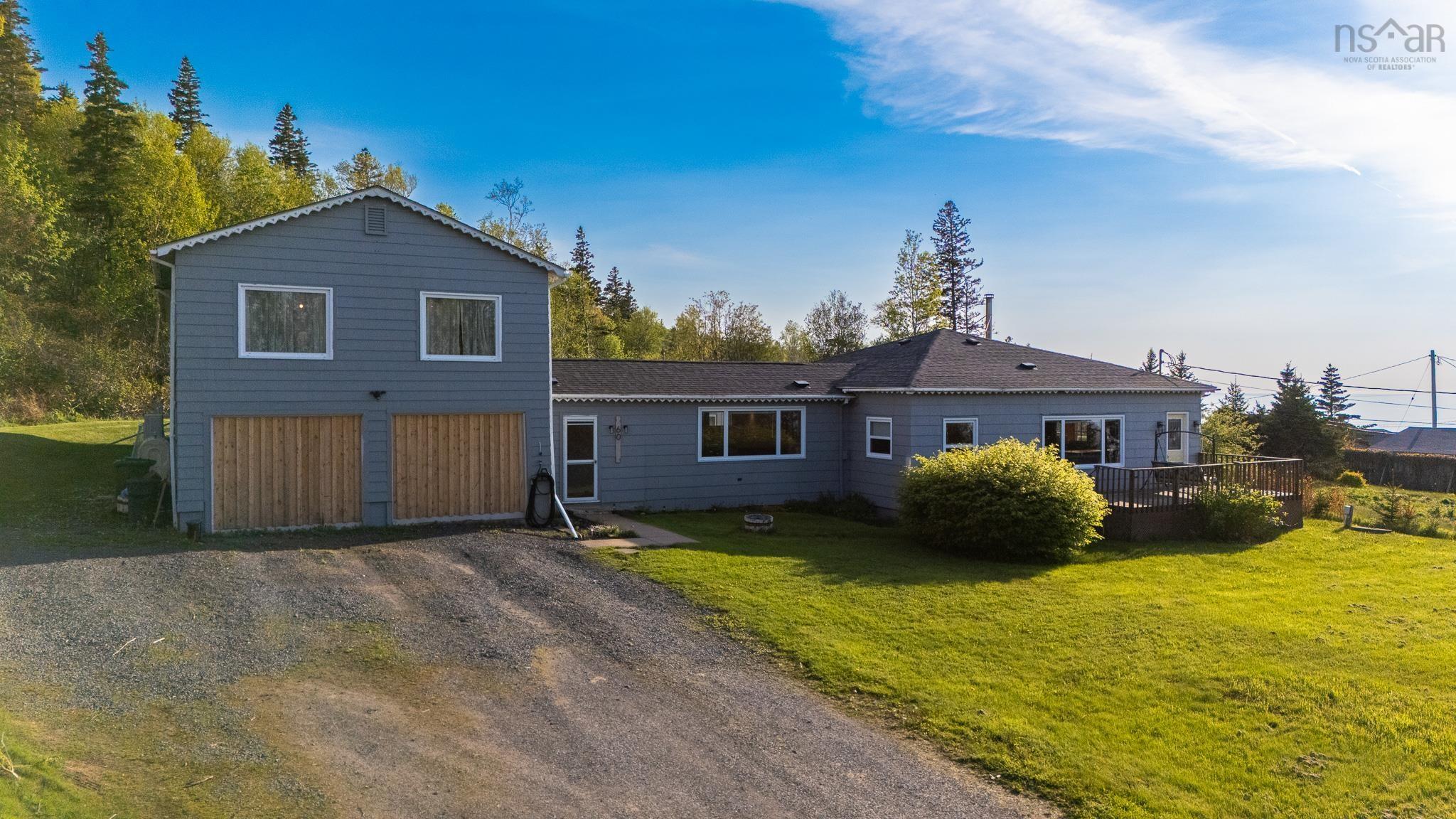 $445,000.00: 60 Cove Road, Halls Harbour