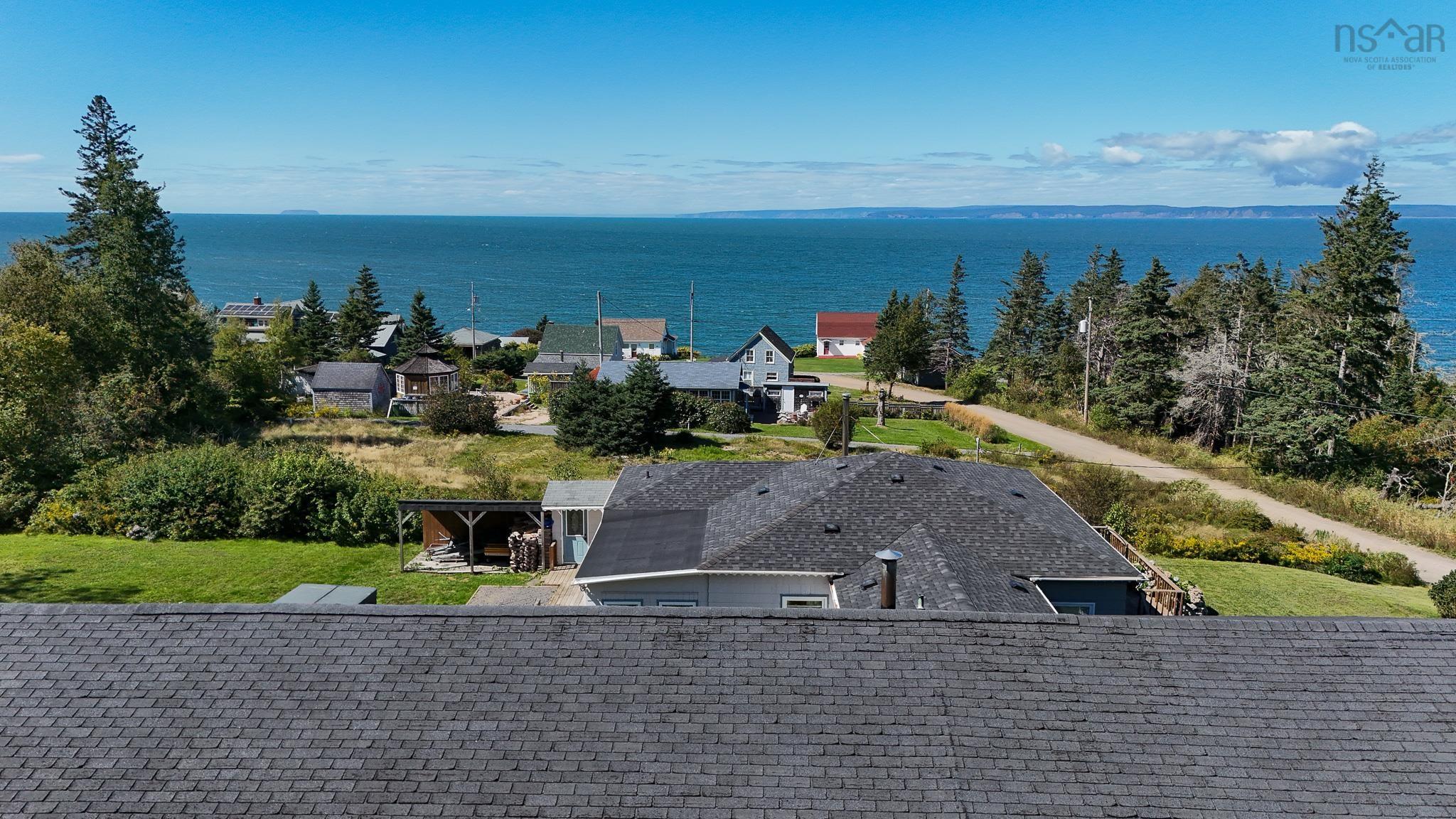 $445,000.00: 60 Cove Road, Halls Harbour