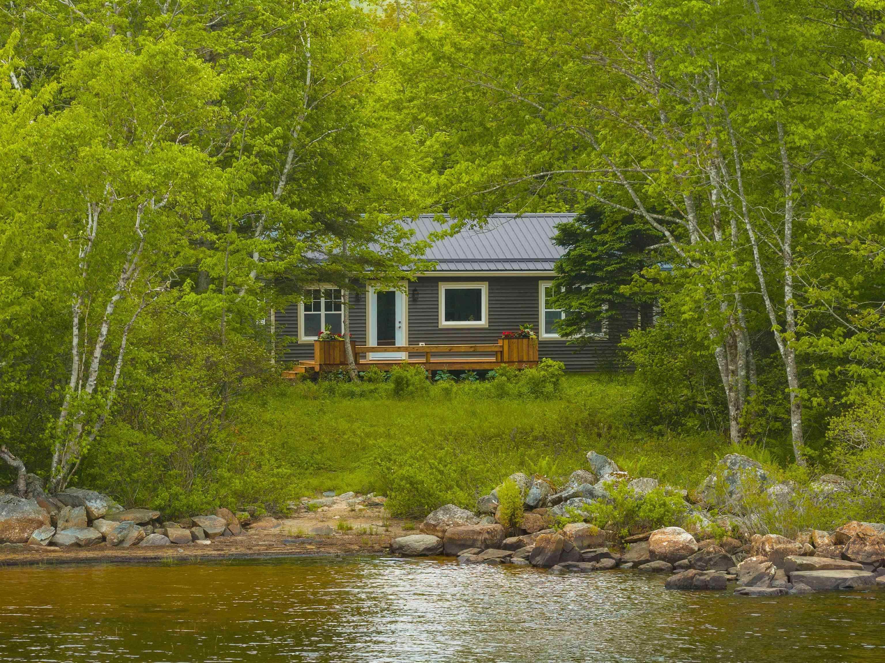 $349,000.00: 7 Daylily Lane, Lake Charlotte