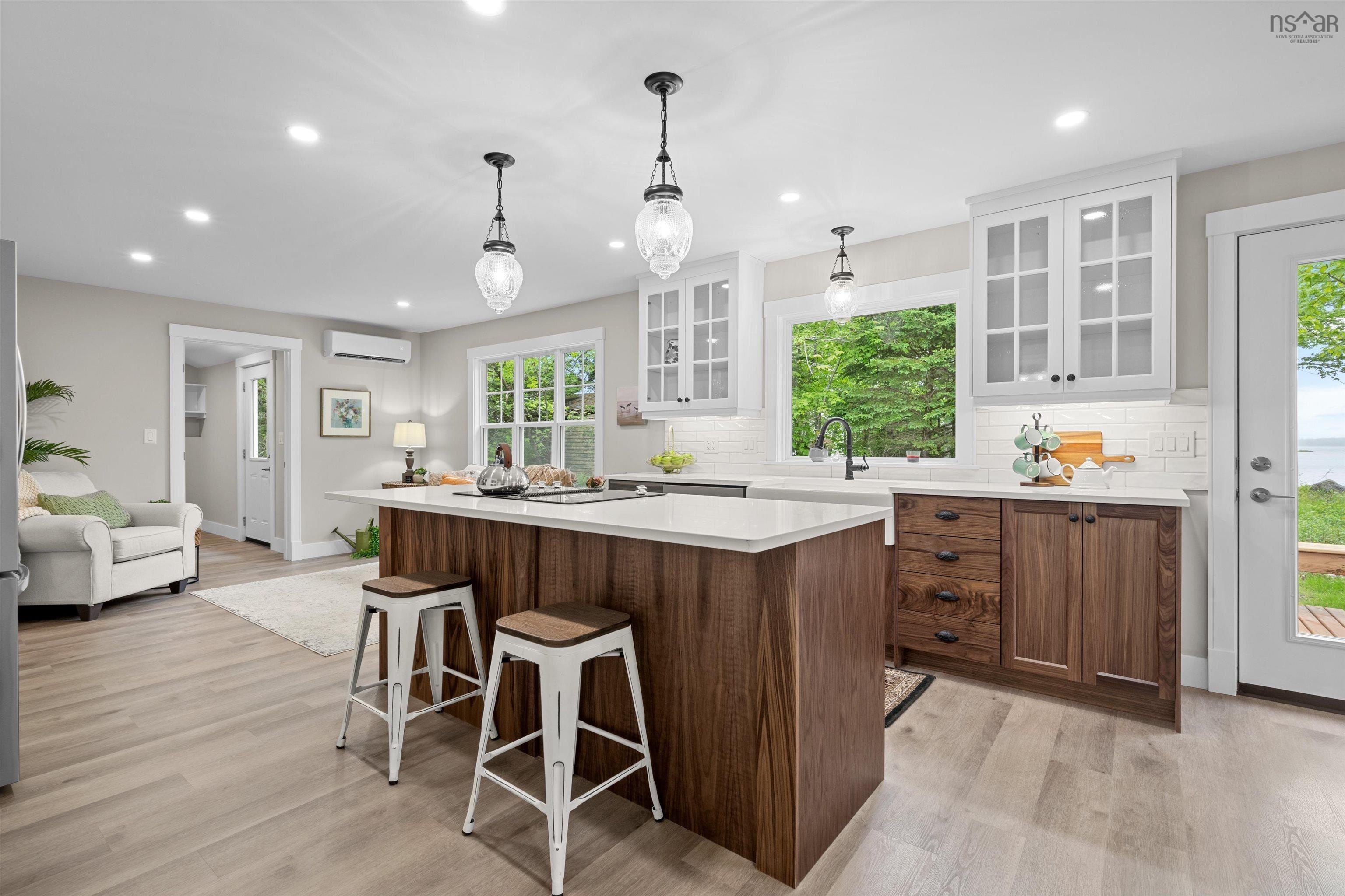 $349,000.00: 7 Daylily Lane, Lake Charlotte