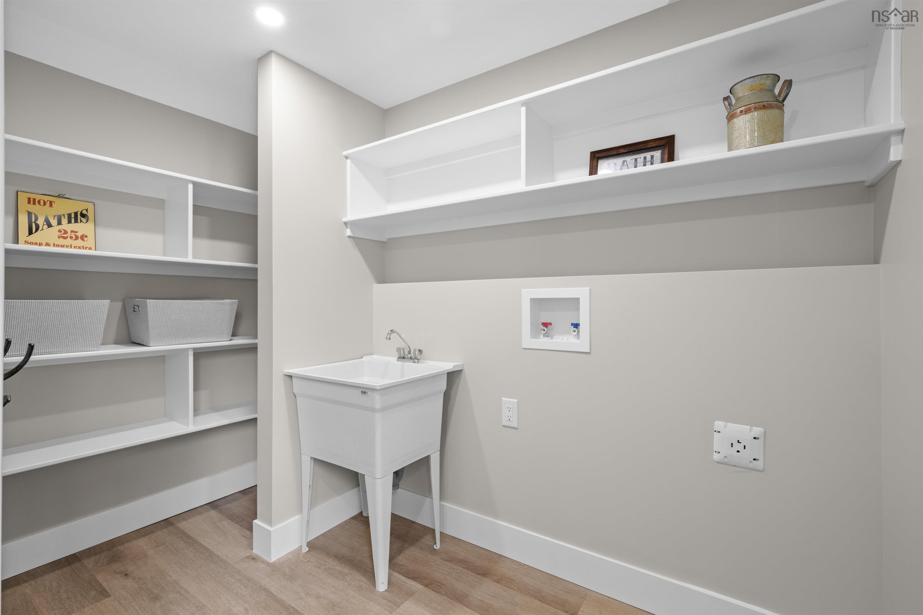 $349,000.00: 7 Daylily Lane, Lake Charlotte