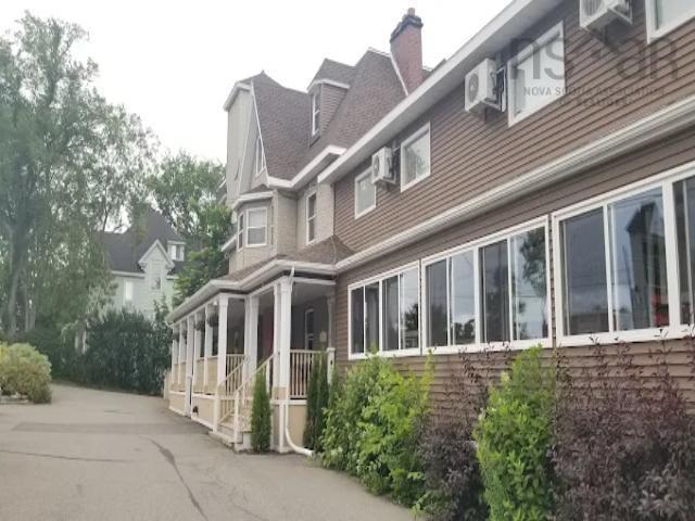 $4,999,999.00: 100 KINGS Road, Sydney