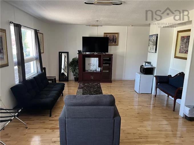 $4,999,999.00: 100 KINGS Road, Sydney