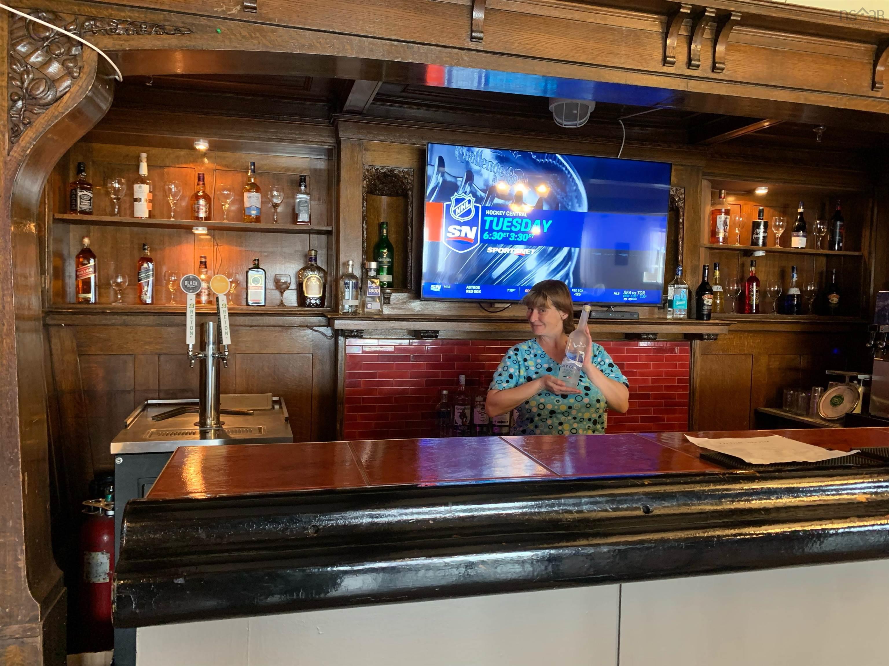 $4,999,999.00: 100 KINGS Road, Sydney