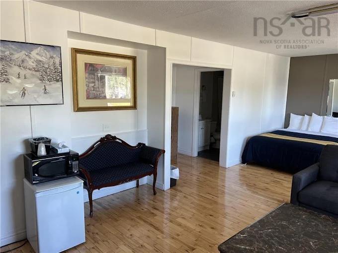 $4,999,999.00: 100 KINGS Road, Sydney