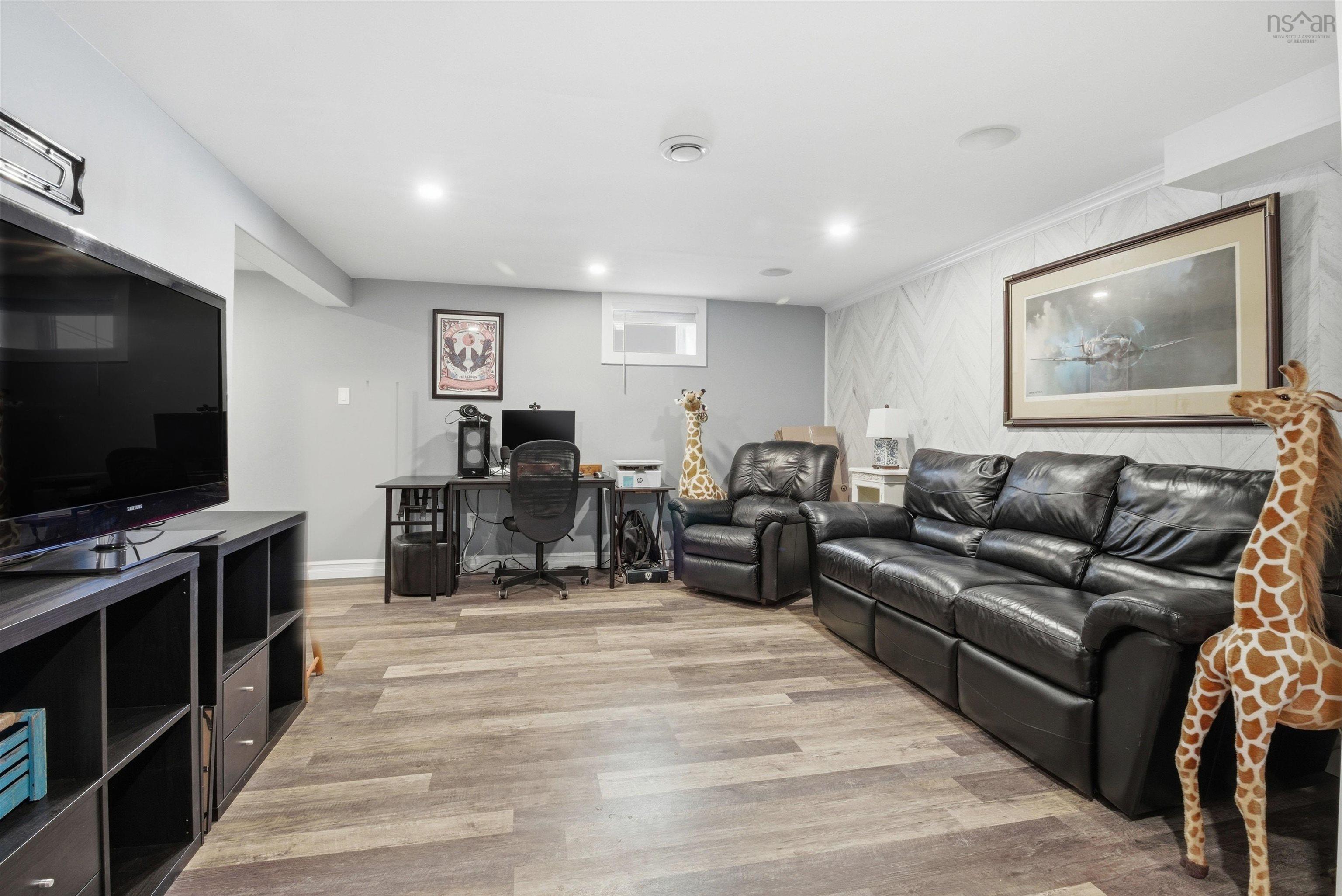 $489,000.00: 216 Stokil Drive, Lower Sackville