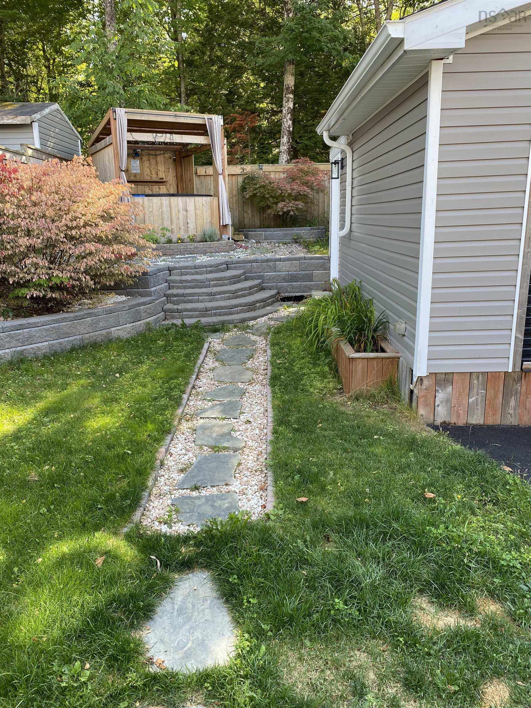 $489,000.00: 216 Stokil Drive, Lower Sackville