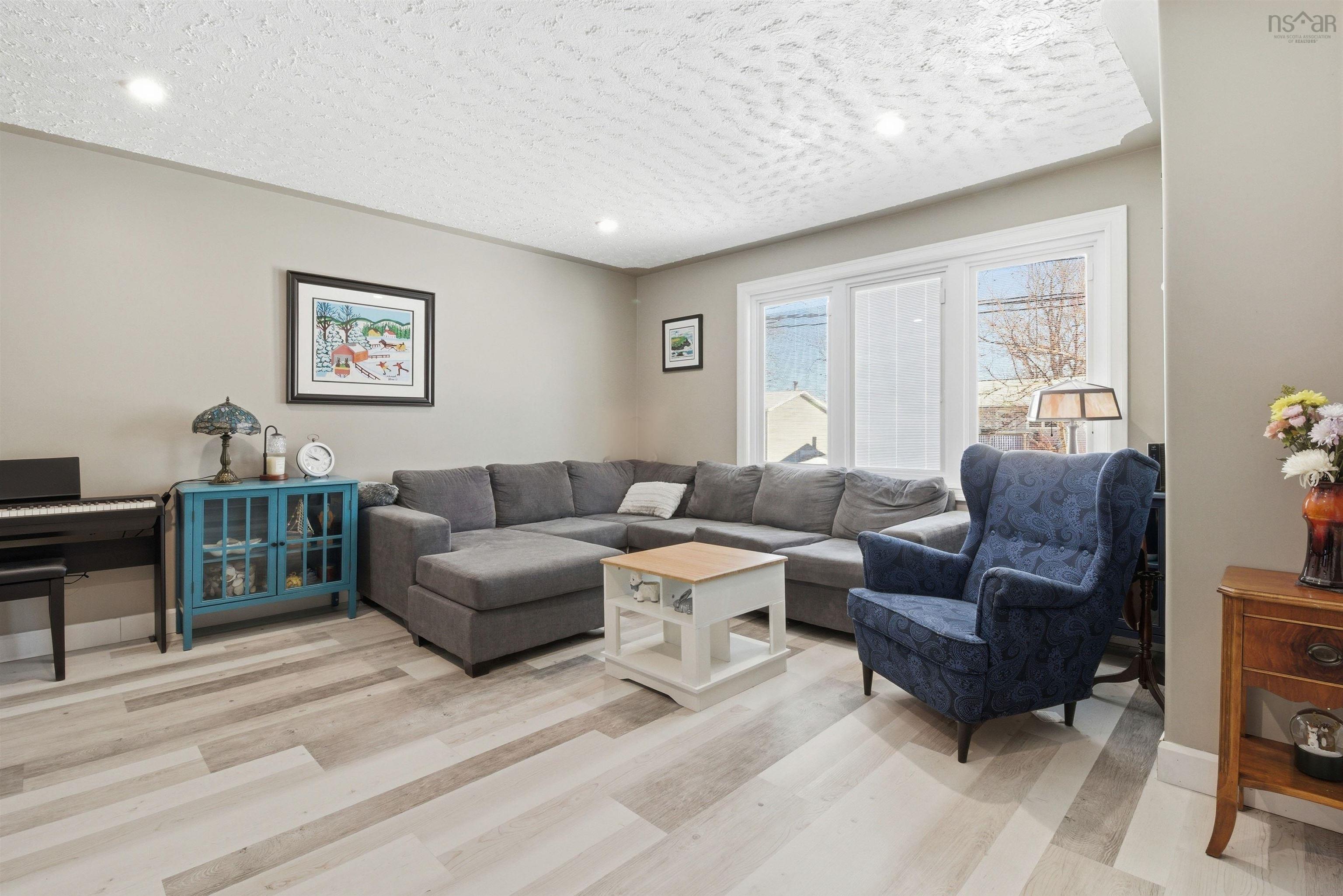 $489,000.00: 216 Stokil Drive, Lower Sackville