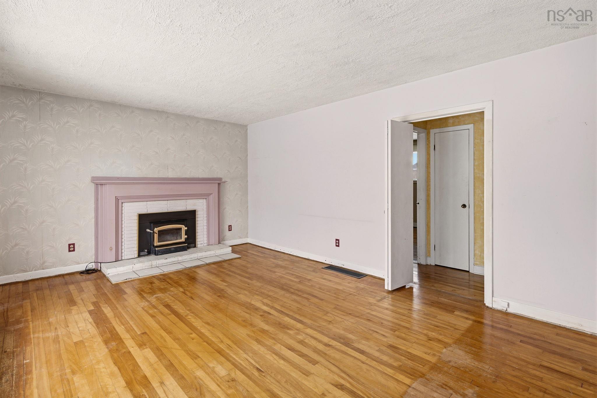 12 Estate Drive, Cole Harbour, NS (MLS 202603837)