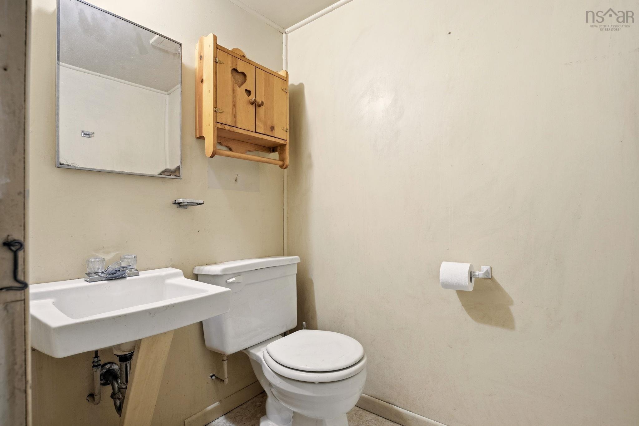 12 Estate Drive, Cole Harbour, NS (MLS 202603837)