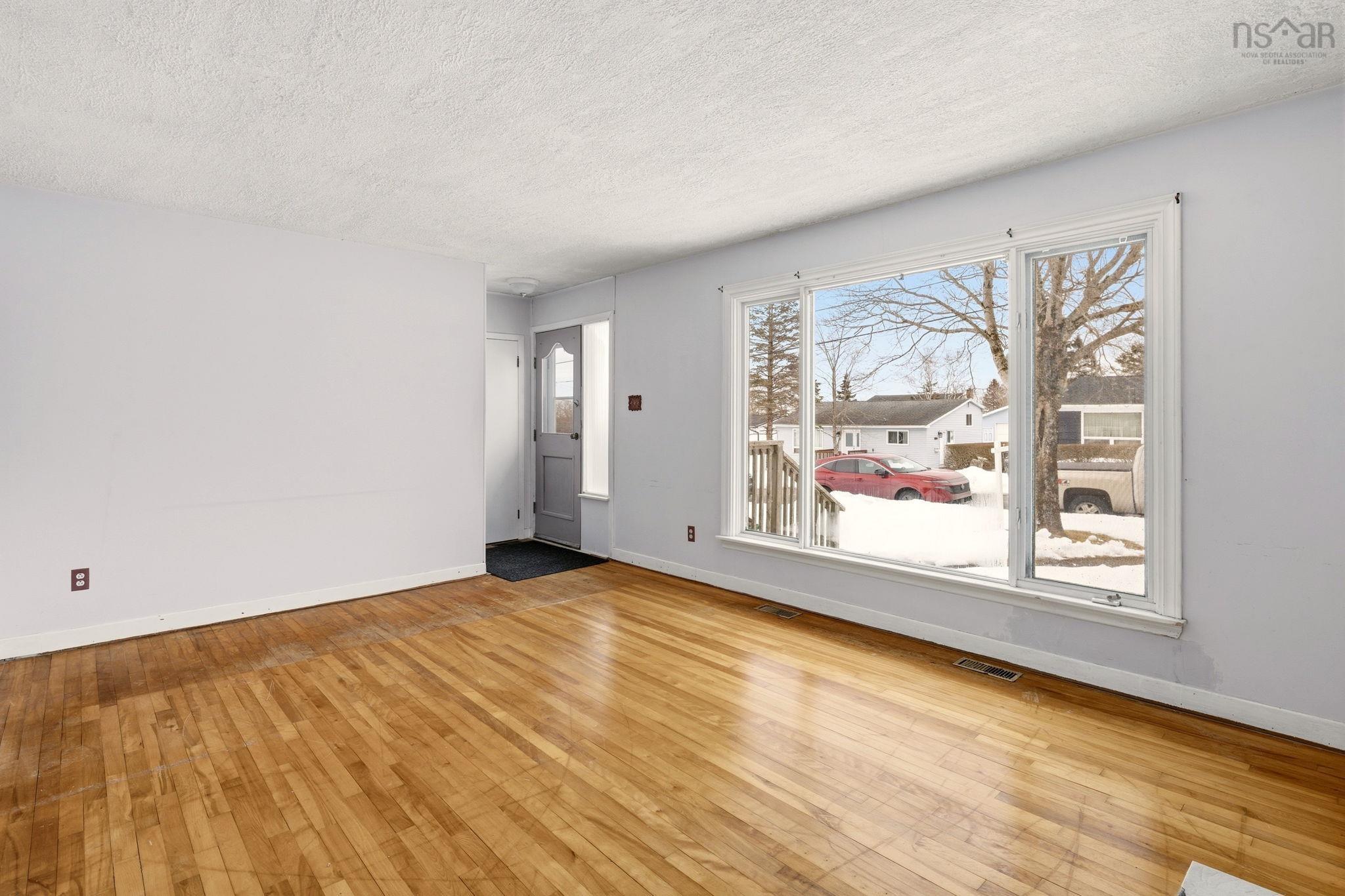 12 Estate Drive, Cole Harbour, NS (MLS 202603837)