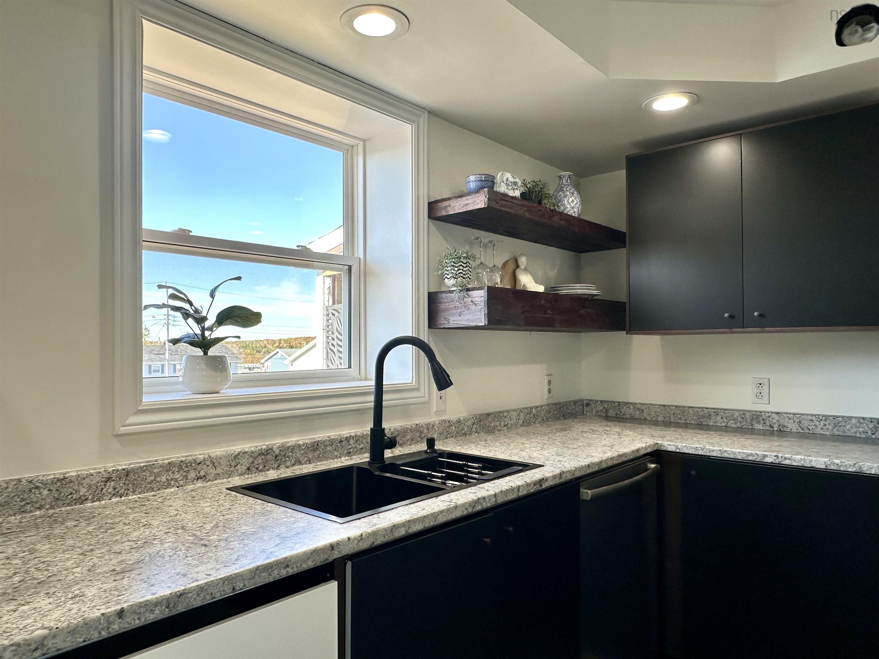 $319,900.00: 14 Crescent Drive, Glace Bay