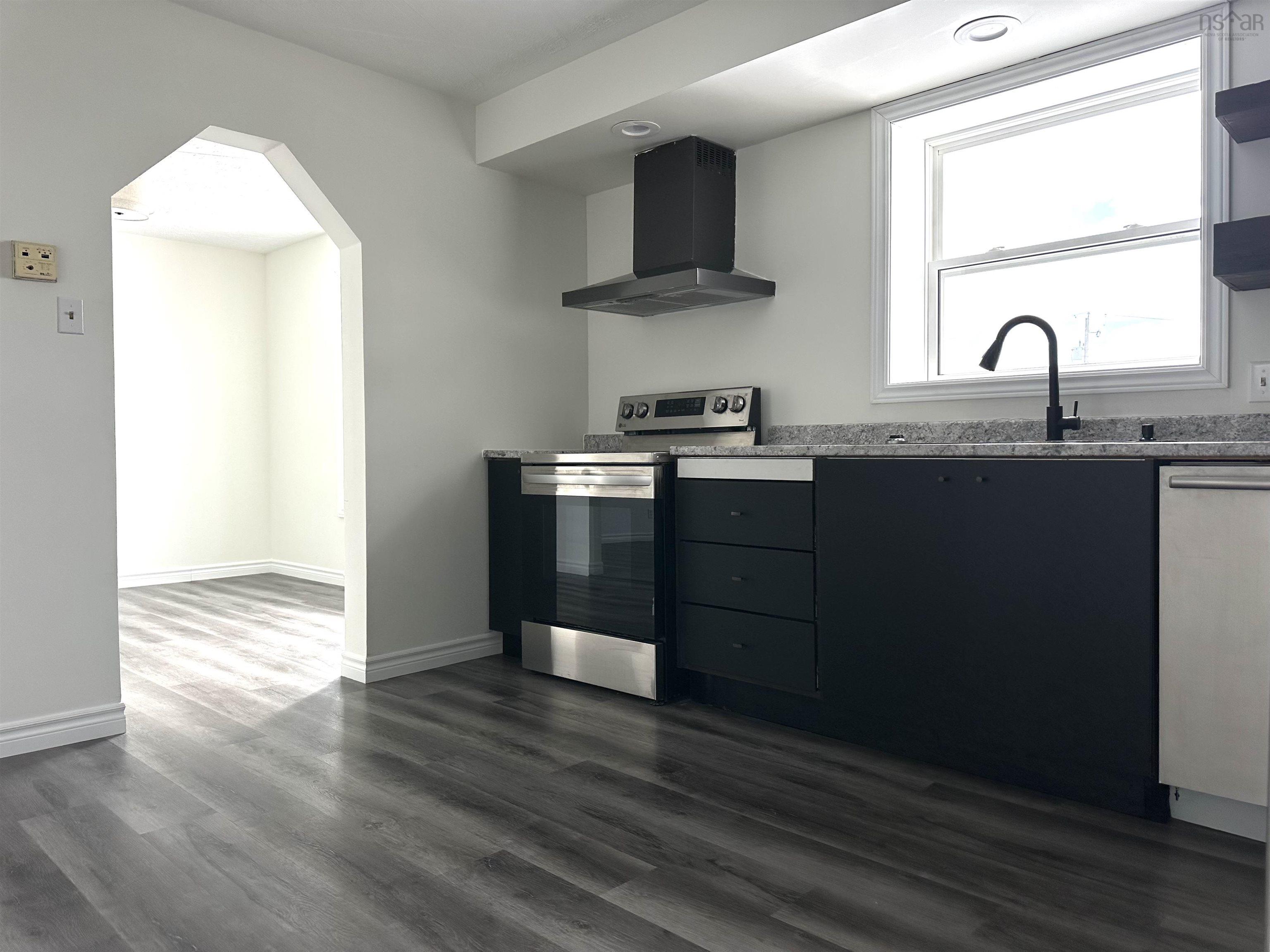 $319,900.00: 14 Crescent Drive, Glace Bay