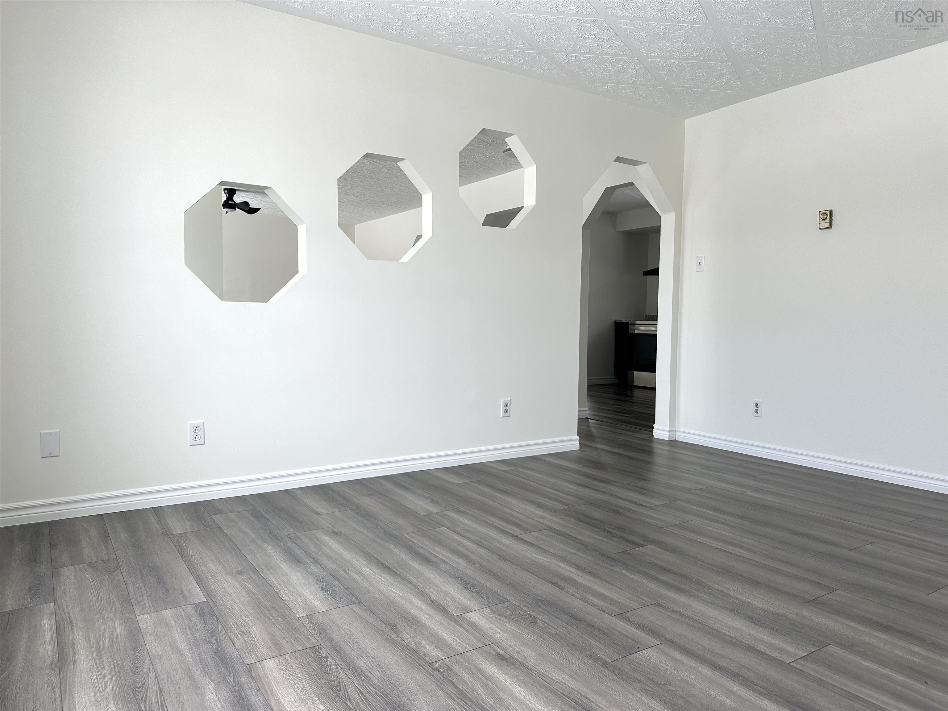 $319,900.00: 14 Crescent Drive, Glace Bay