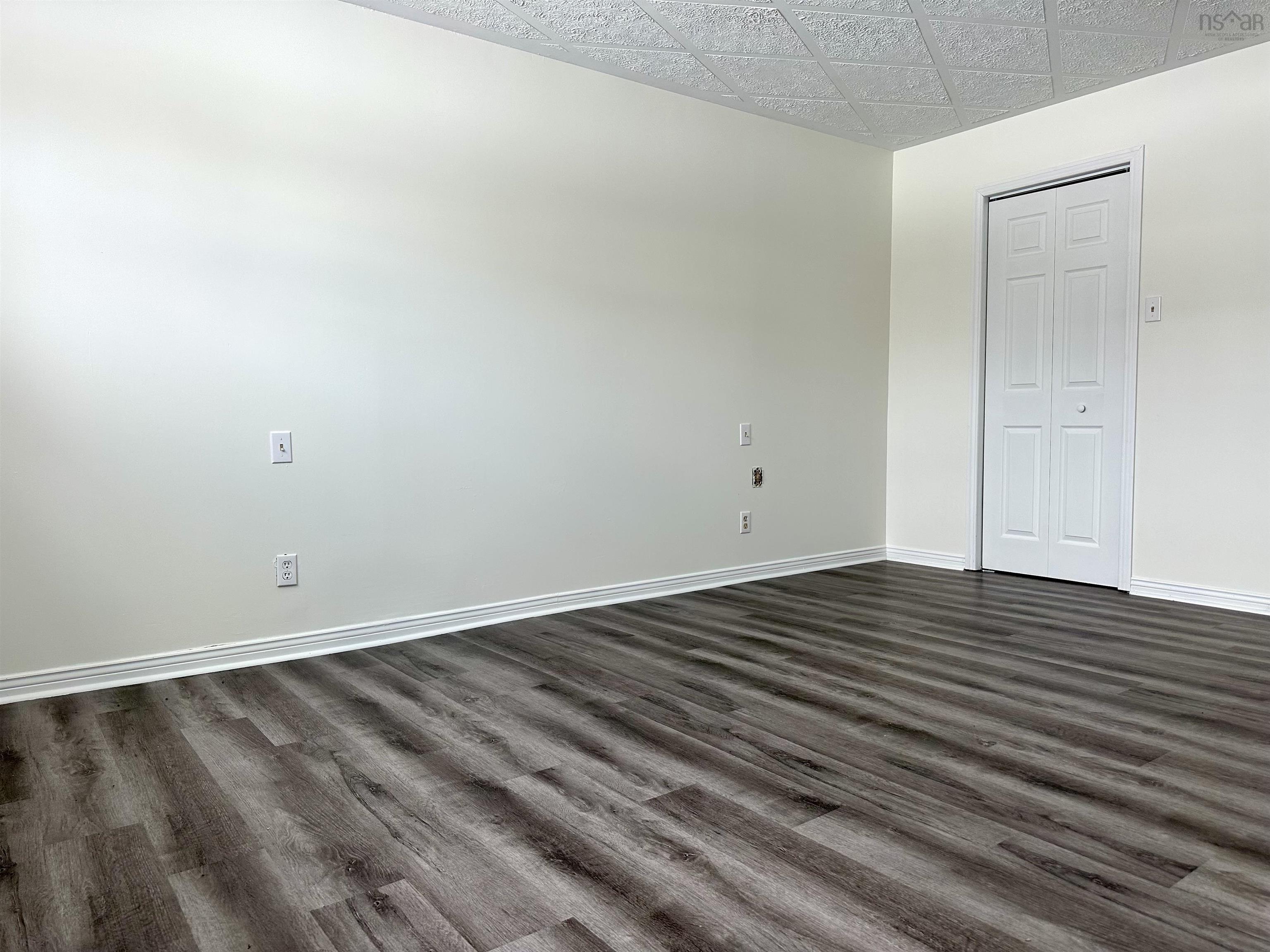 $319,900.00: 14 Crescent Drive, Glace Bay