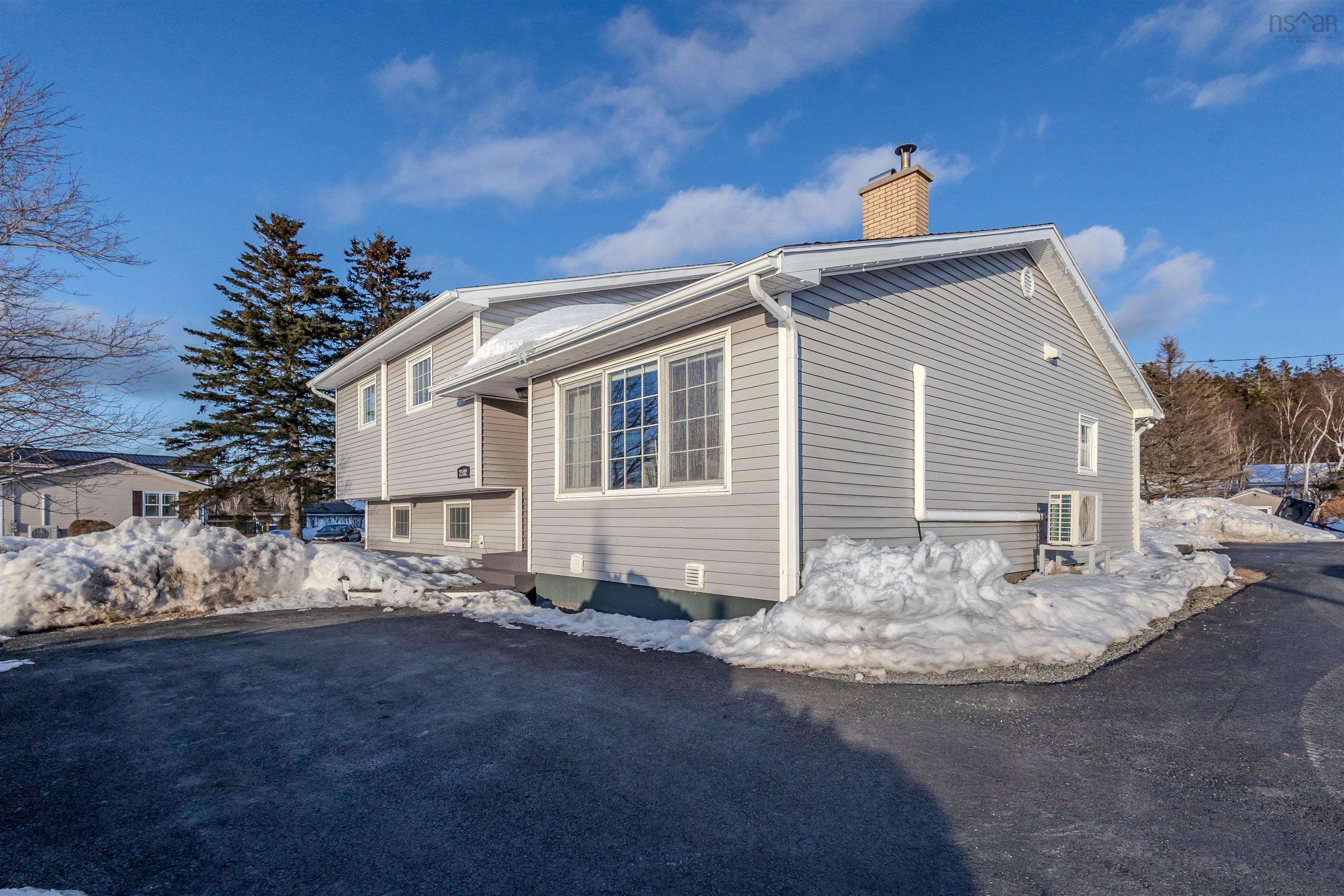 $369,900.00: 2182 New Waterford Highway, South Bar