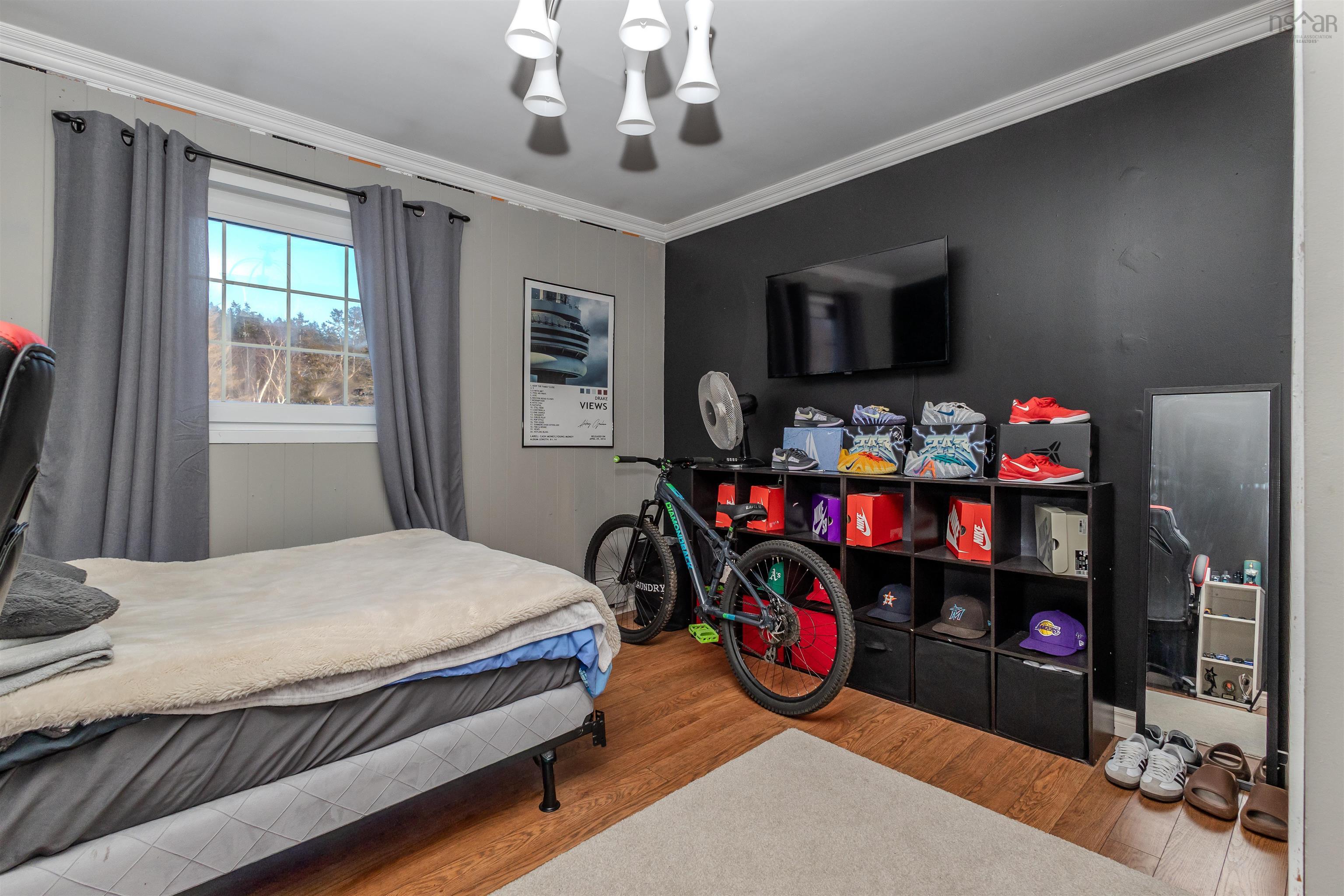 $369,900.00: 2182 New Waterford Highway, South Bar